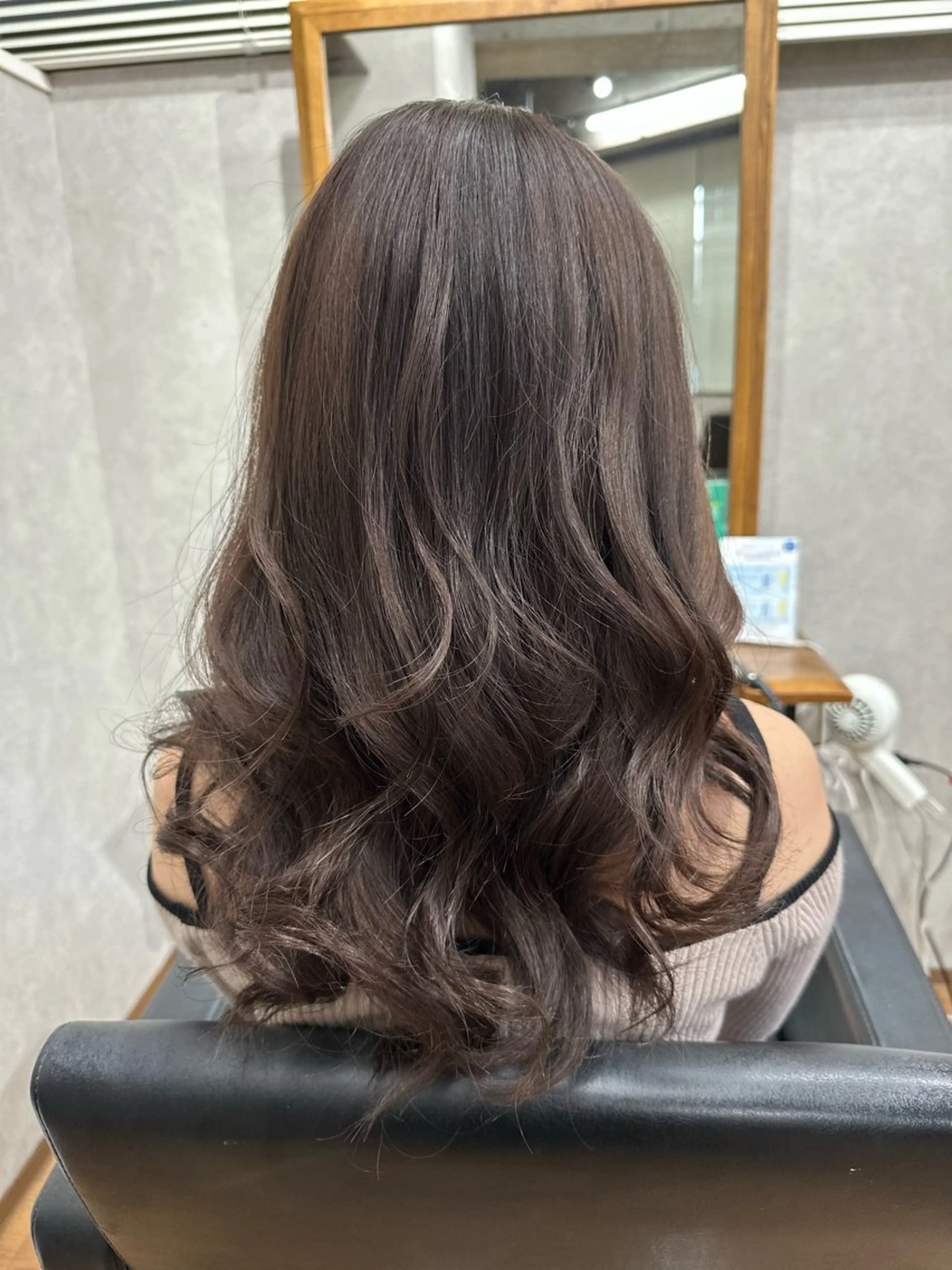 ロング カット ヘアカラー ✂️秋葉原 🤍YURI🤍のヘアスタイル