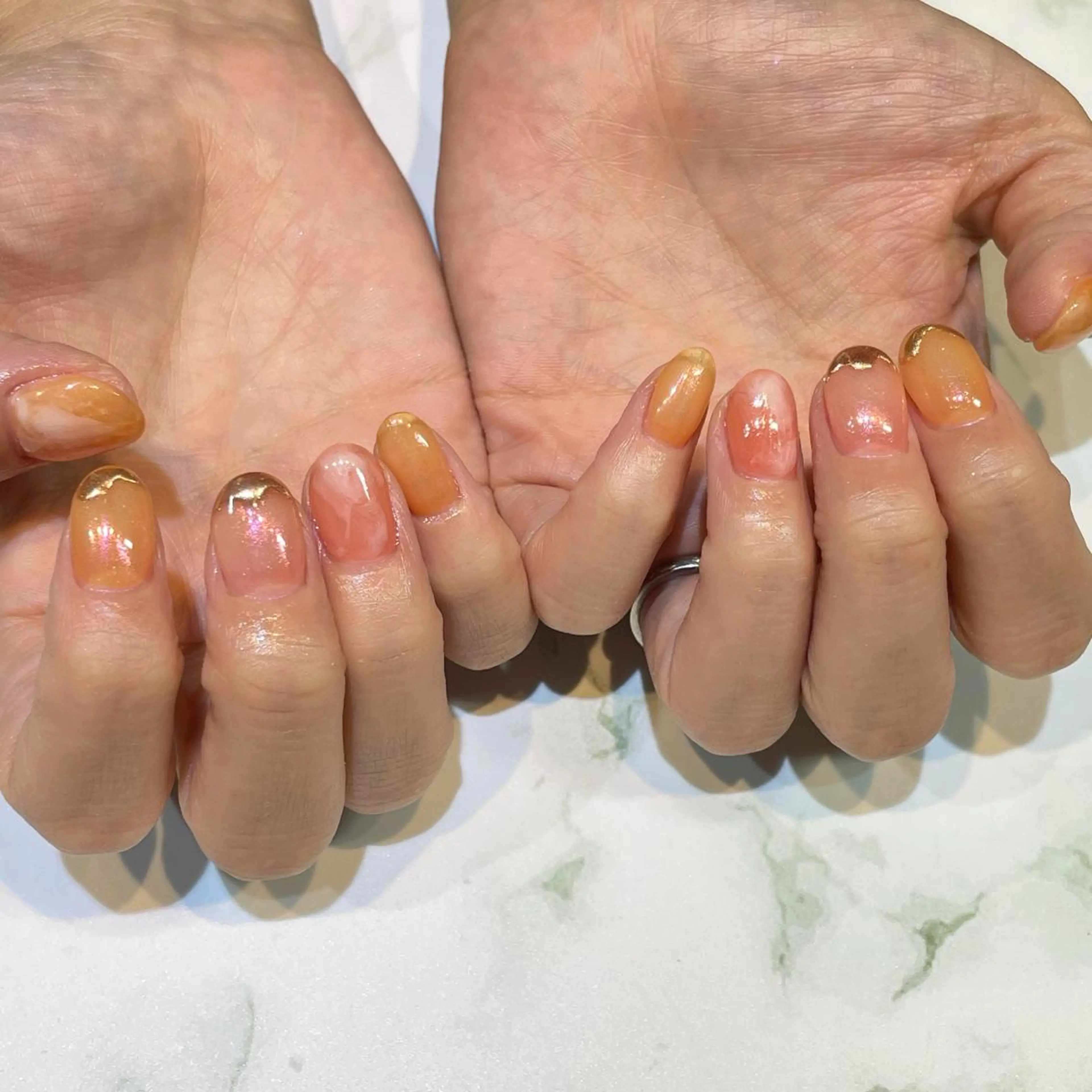 ネイル ニュアンスネイル ハンドネイル 糀屋 彩奈のネイルデザイン