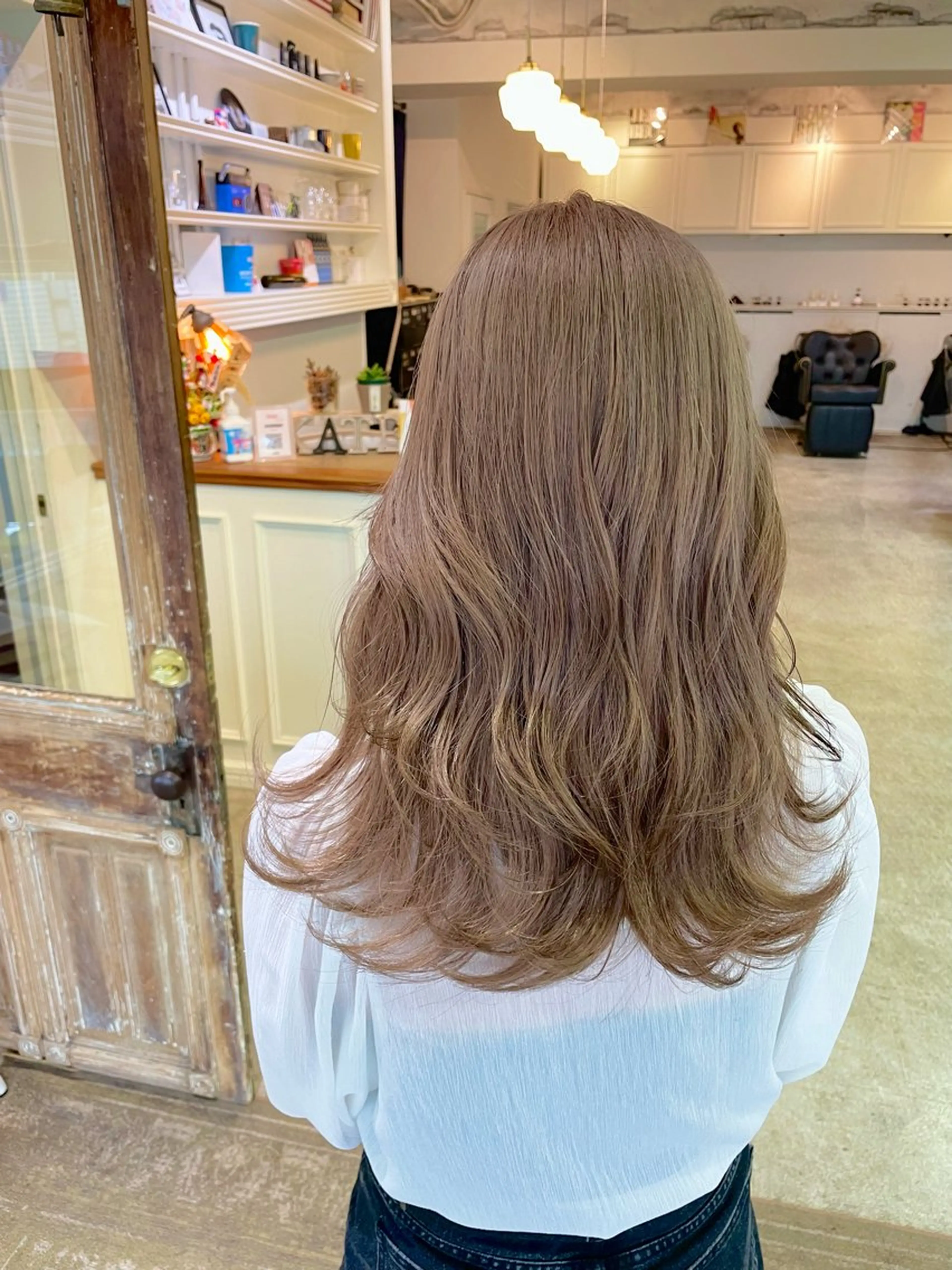 セミロング カラー ヘアアレンジ ベージュカラー ミルクティーベージュ レイヤーカット カット ヘアカラー トリートメント 山崎 澪 レイヤーカット/大宮のヘアスタイル