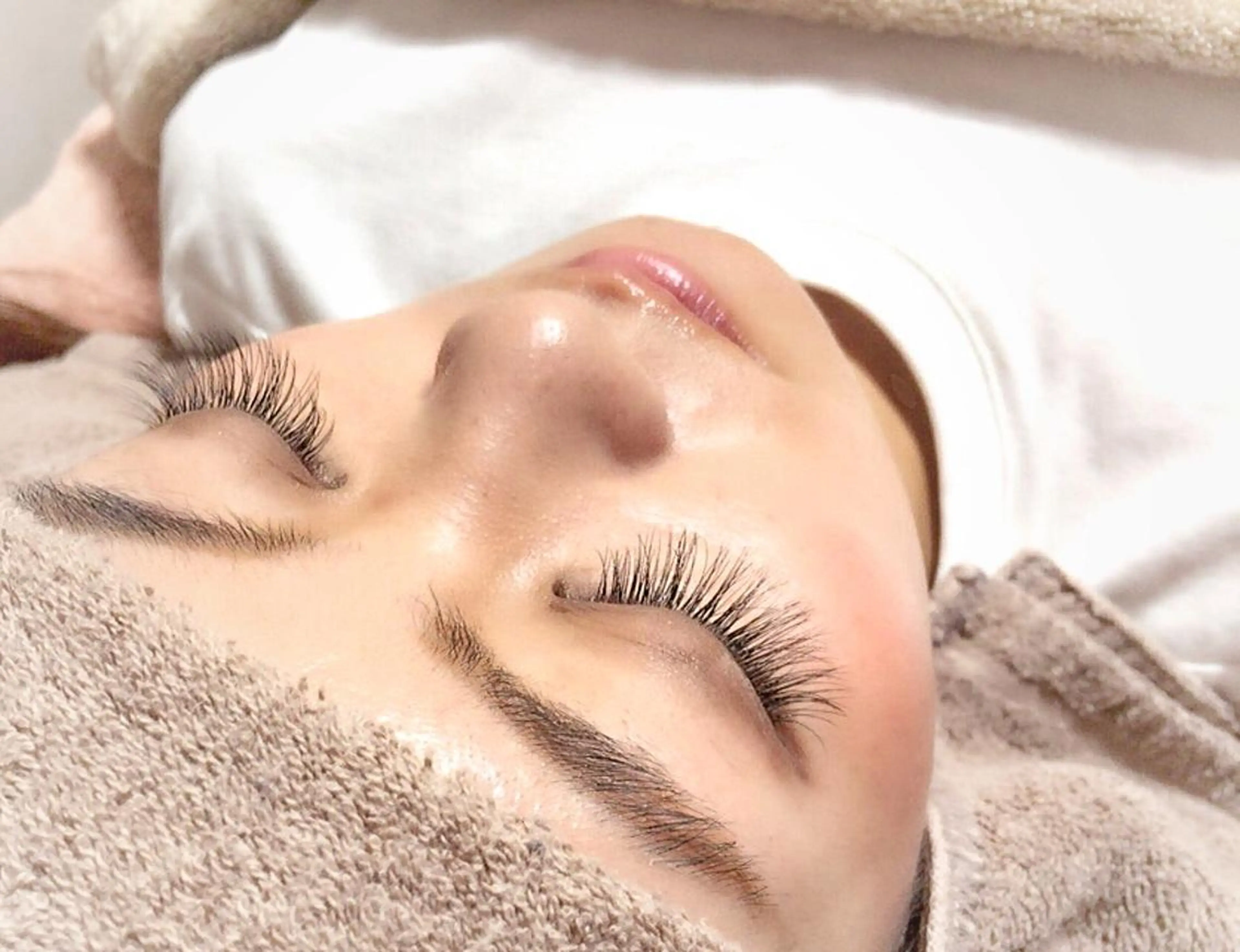 マツエク・マツパ 付け放題 Cカール 目尻長め ナチュラル 糸賀 史織のマツエク・マツパデザイン