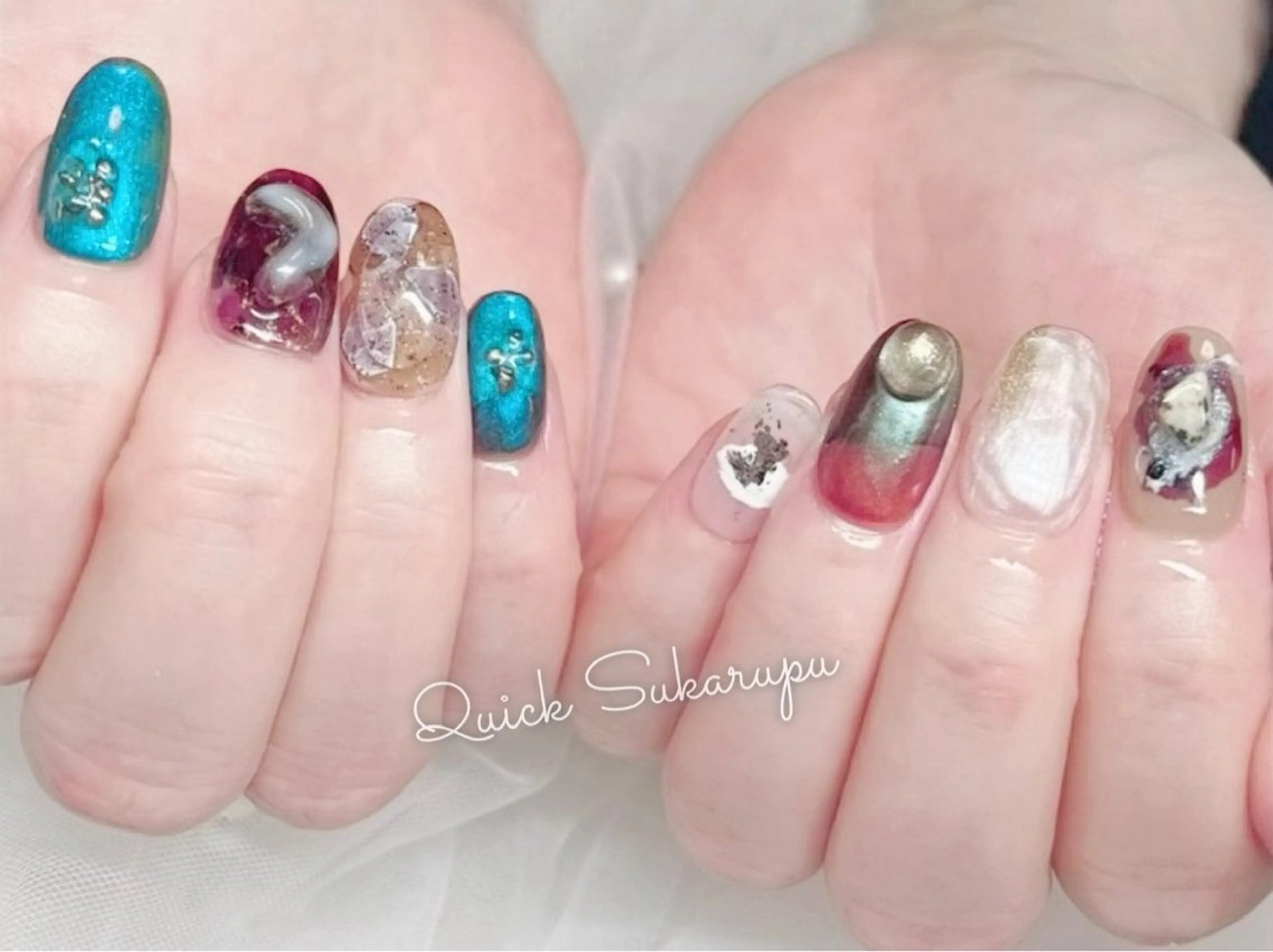 ミディアム ハンドネイル Quick Sukarupu 高田馬場店所属・Quick Sukarupuのネイルデザイン
