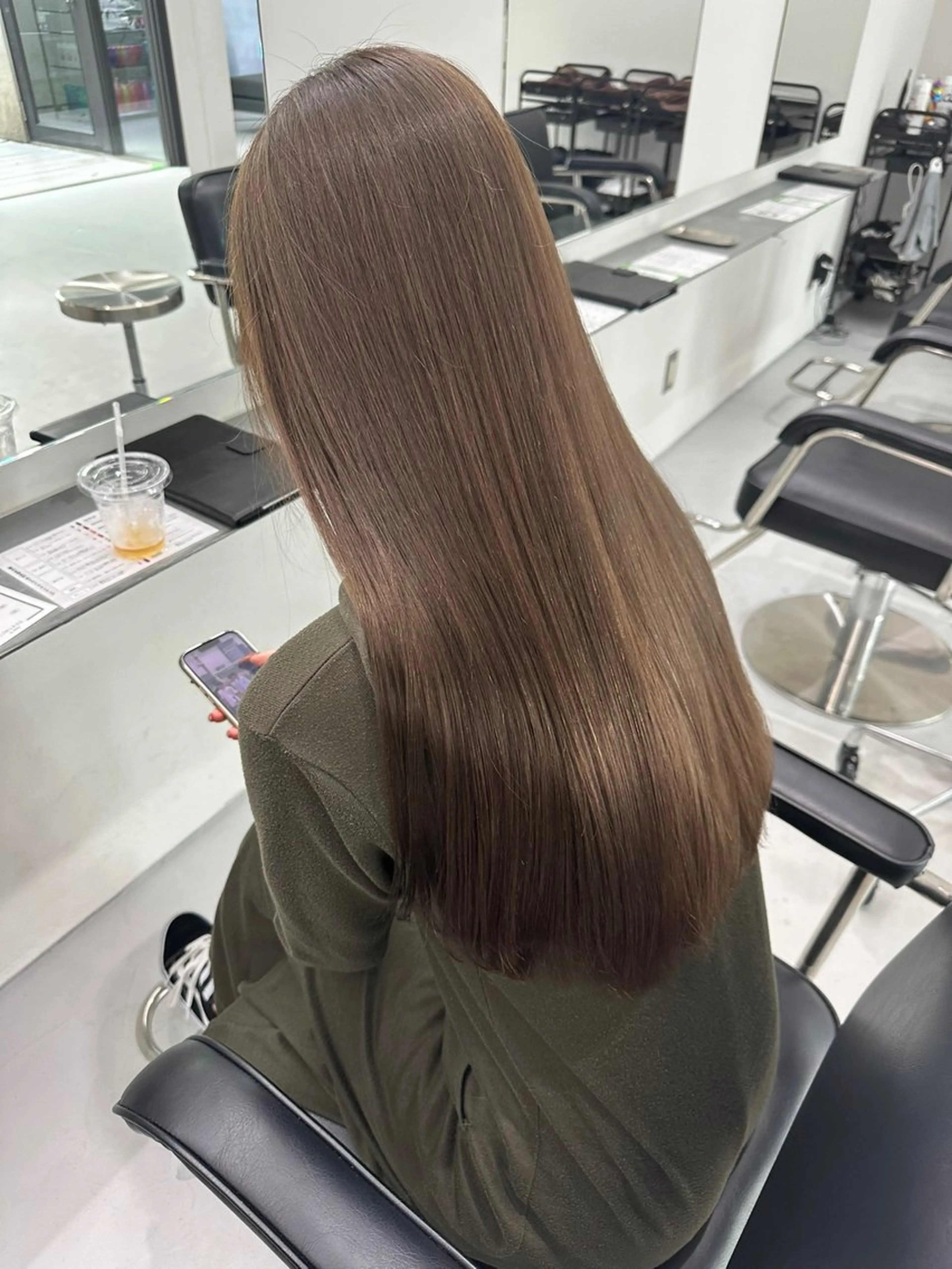 セミロング ヘアカラー トリートメント ベージュカラー🕊️ 新潟駅/谷口大海のヘアスタイル