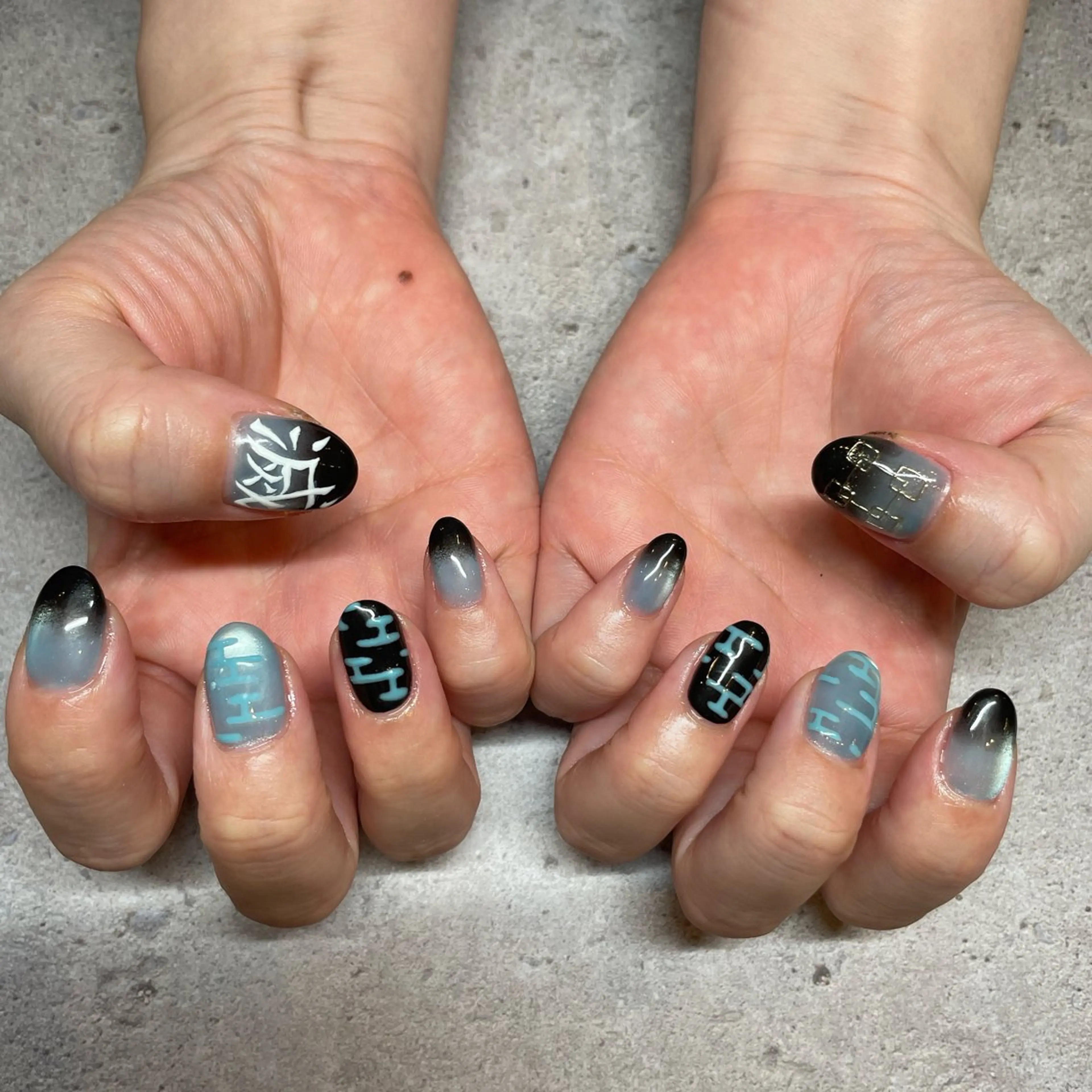 ネイル little_izm 〜リトルイズム〜のネイルデザイン