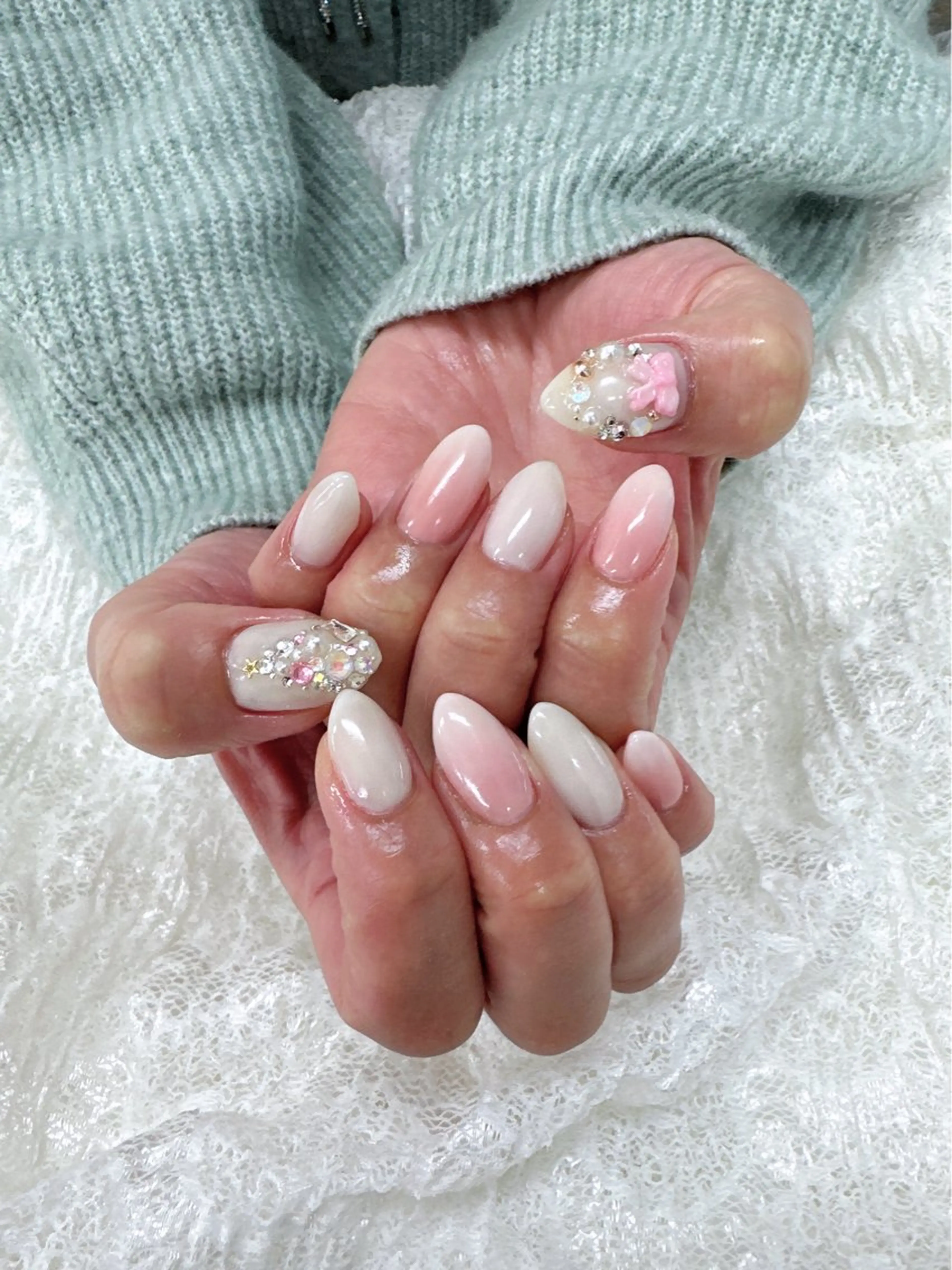 ネイル ハンドネイル カラーズビューティサロン所属・石井 桃子のネイルデザイン