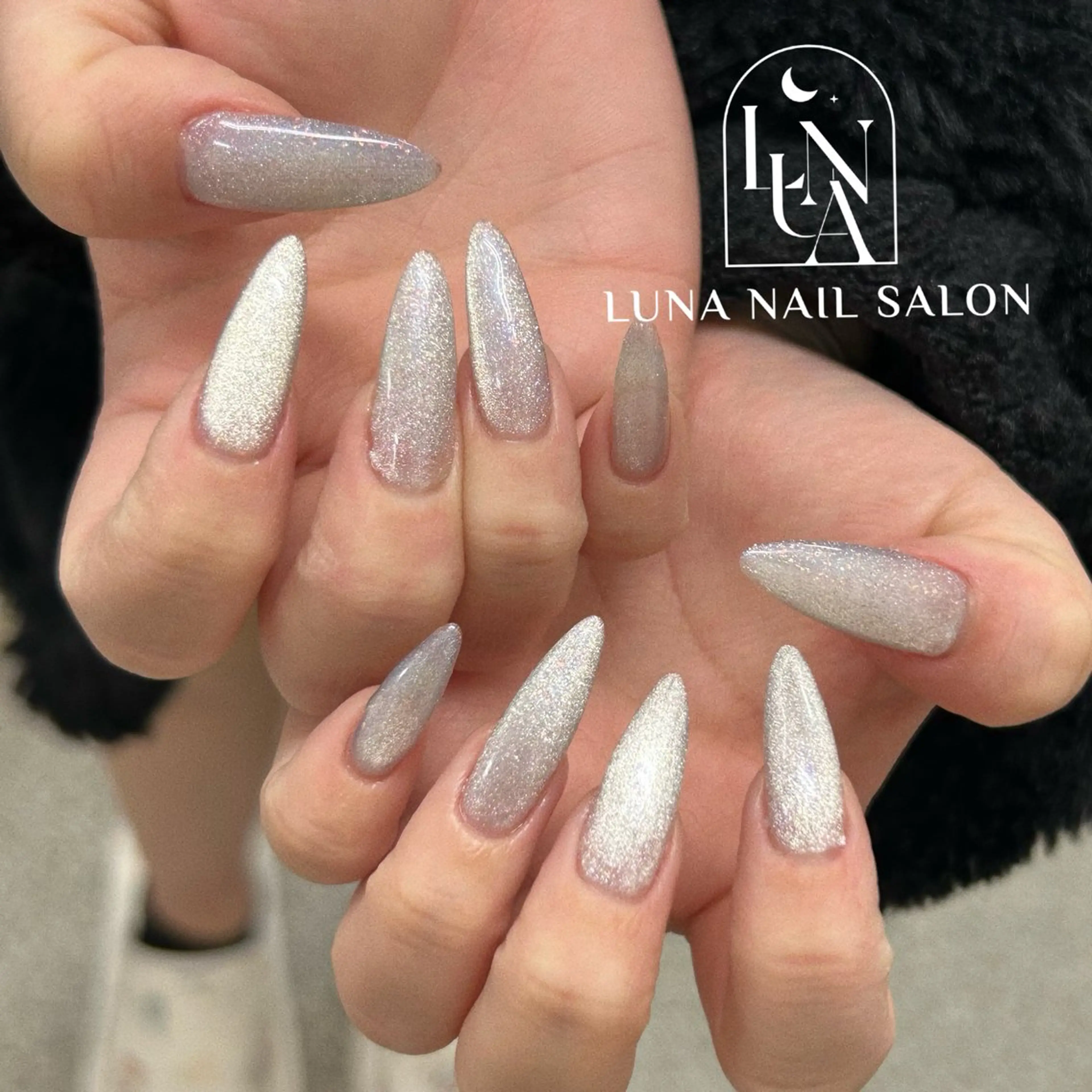 ネイル アートネイル フレンチネイル ジェルネイル ガラスフレンチ 韓国ネイル ハンドネイル ハンドケア LUNA Nail salon💕のネイルデザイン