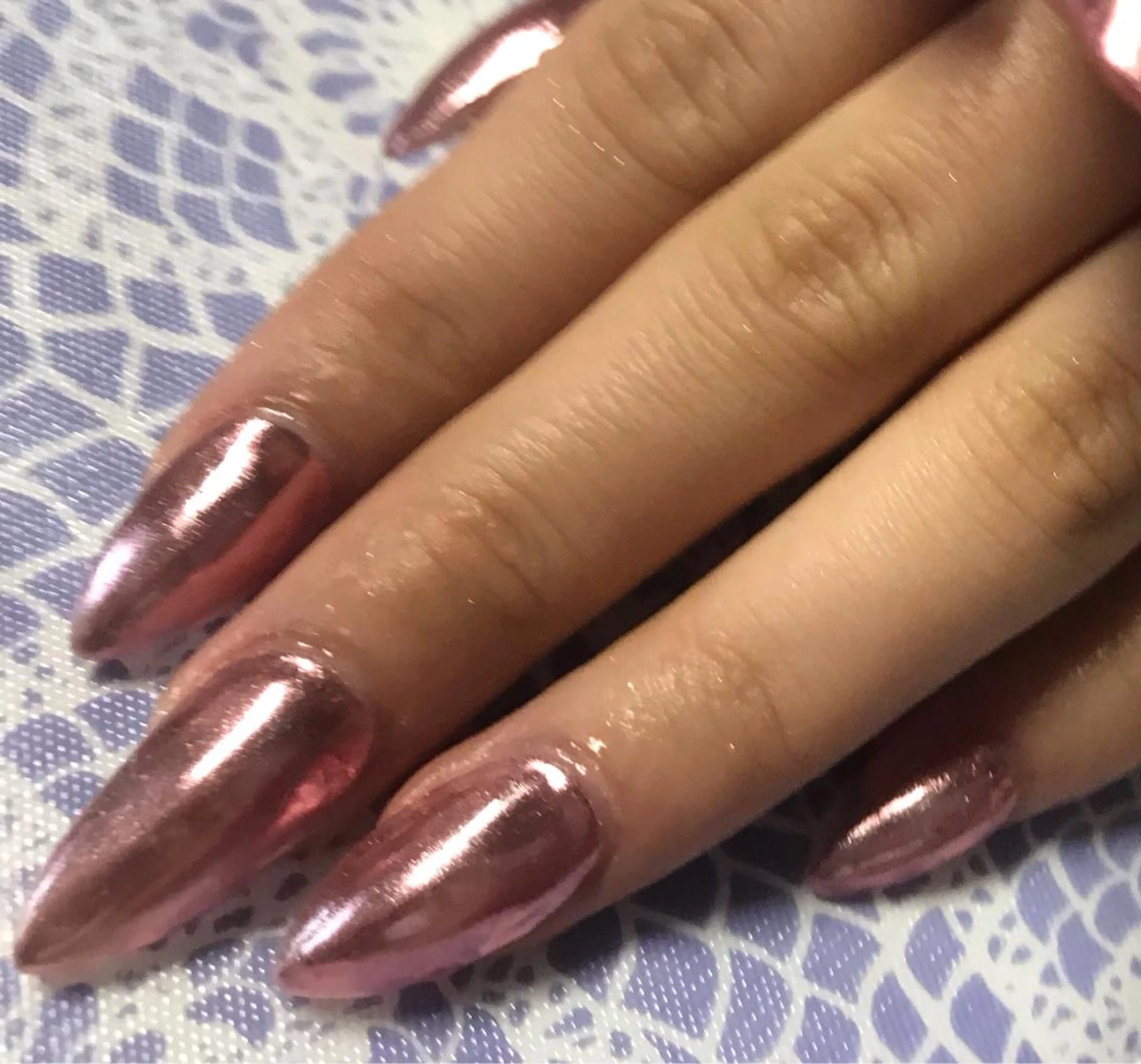 ネイル ミラーネイル ピンク ネイルサロンハピーナ自宅サロン所属・金沢 未緒のネイルデザイン