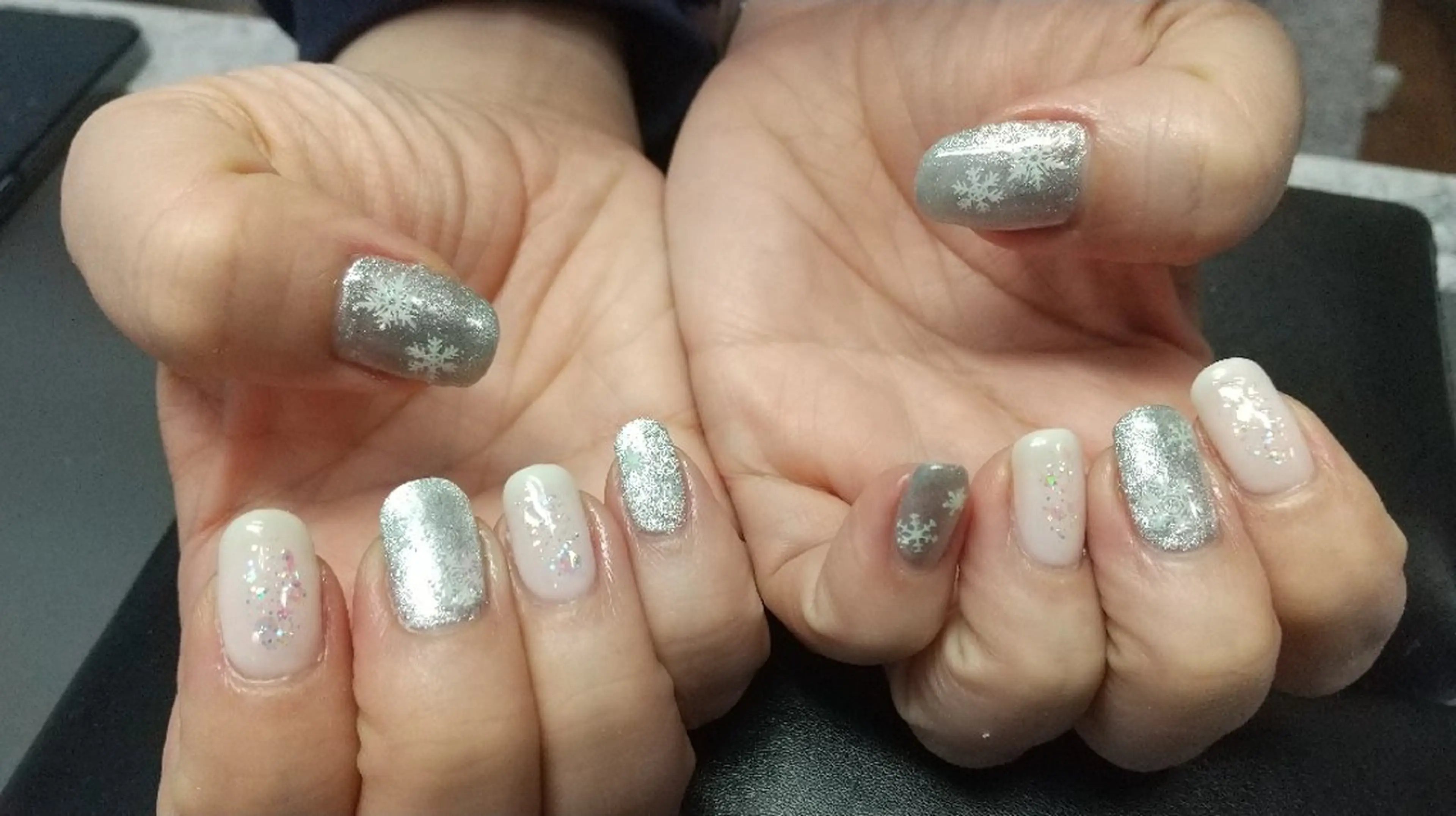 ネイル Eyelash Nailsalon ales鶴川店所属・M Moritaのネイルデザイン