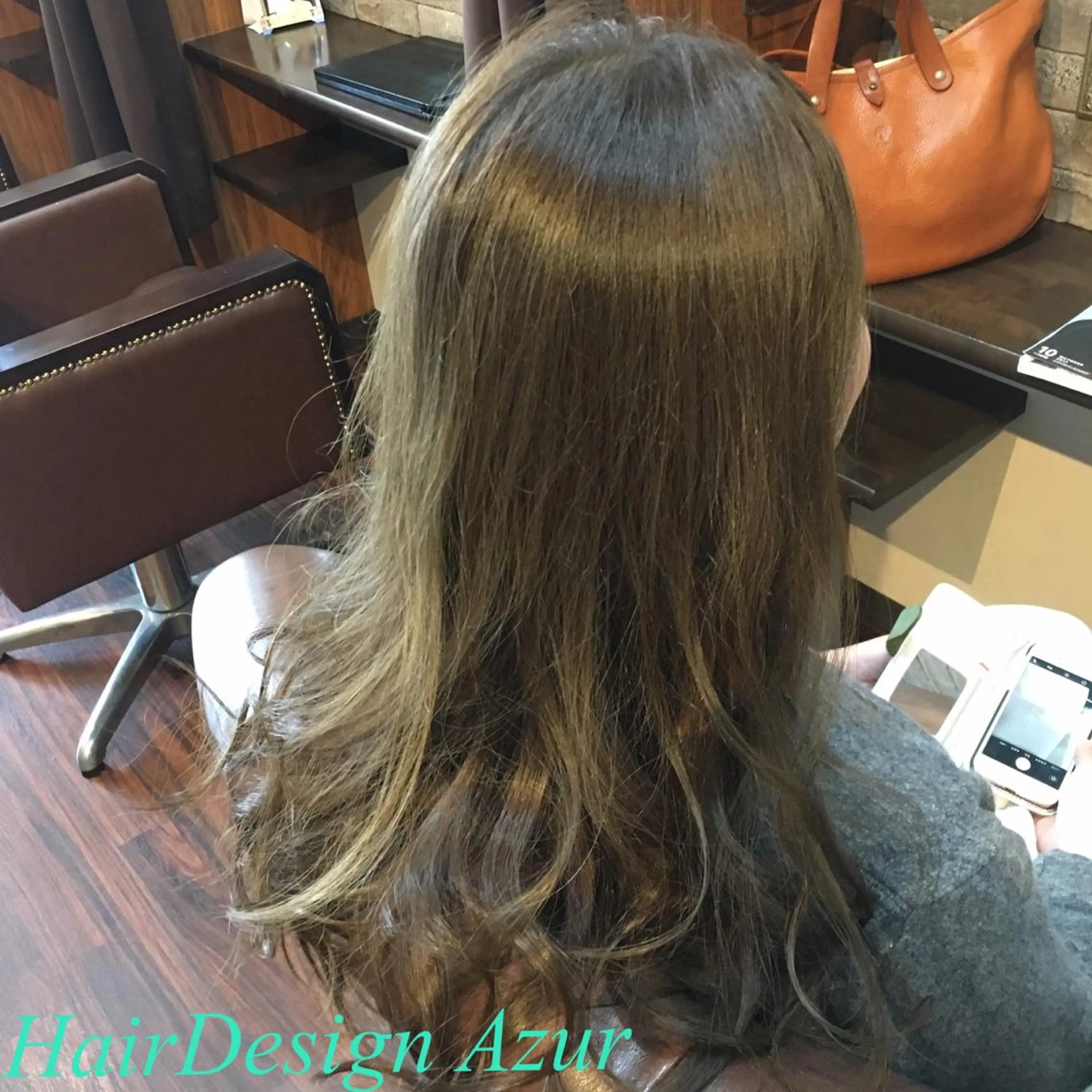 セミロング HairDesign Azurのヘアスタイル