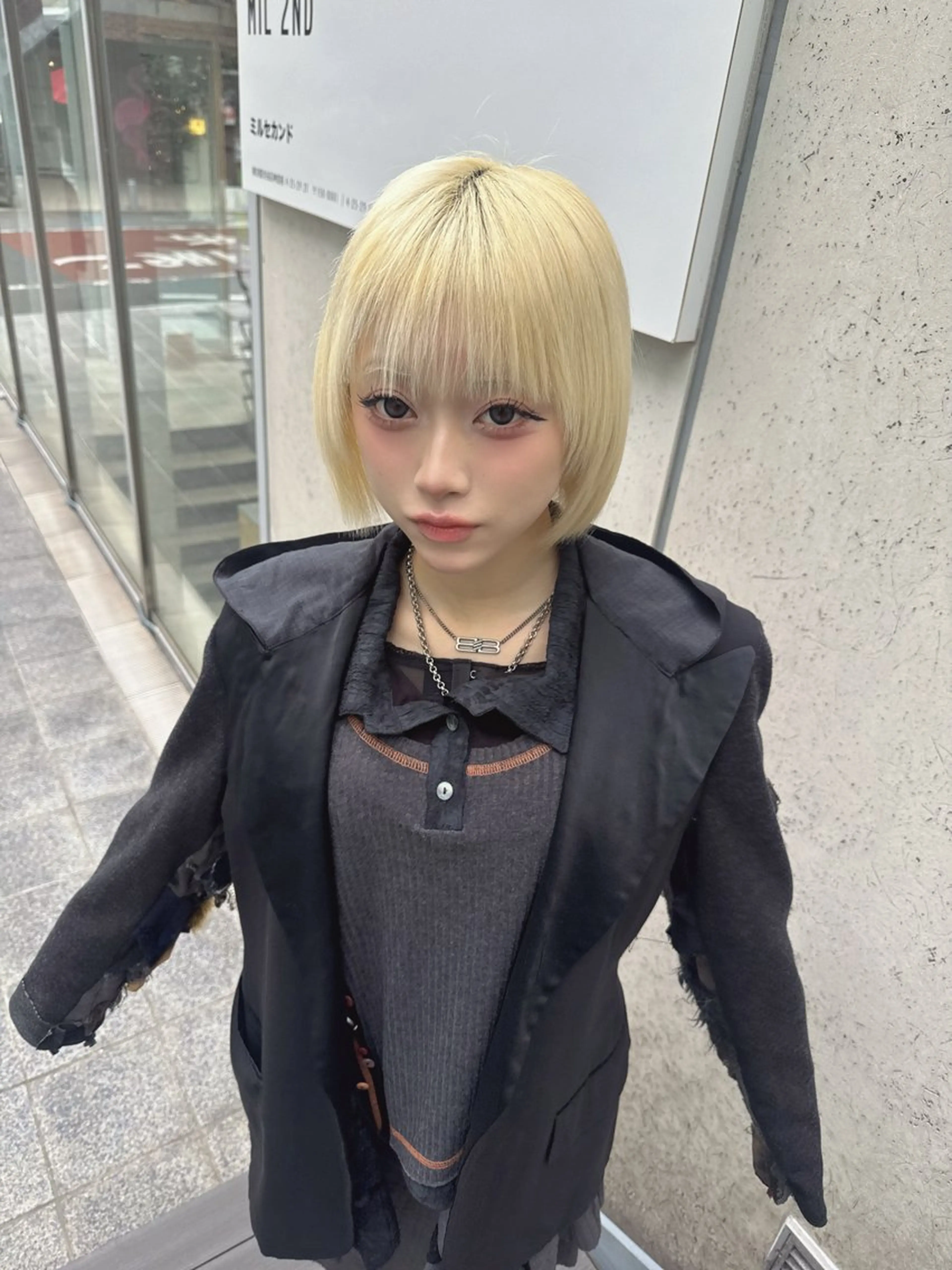 ショート カラー ブリーチ ブロンド ケアブリーチ 透明感カラー ハイトーンカラー カット ヘアカラー 💎透明感カラー特化 💎TAISEIのヘアスタイル