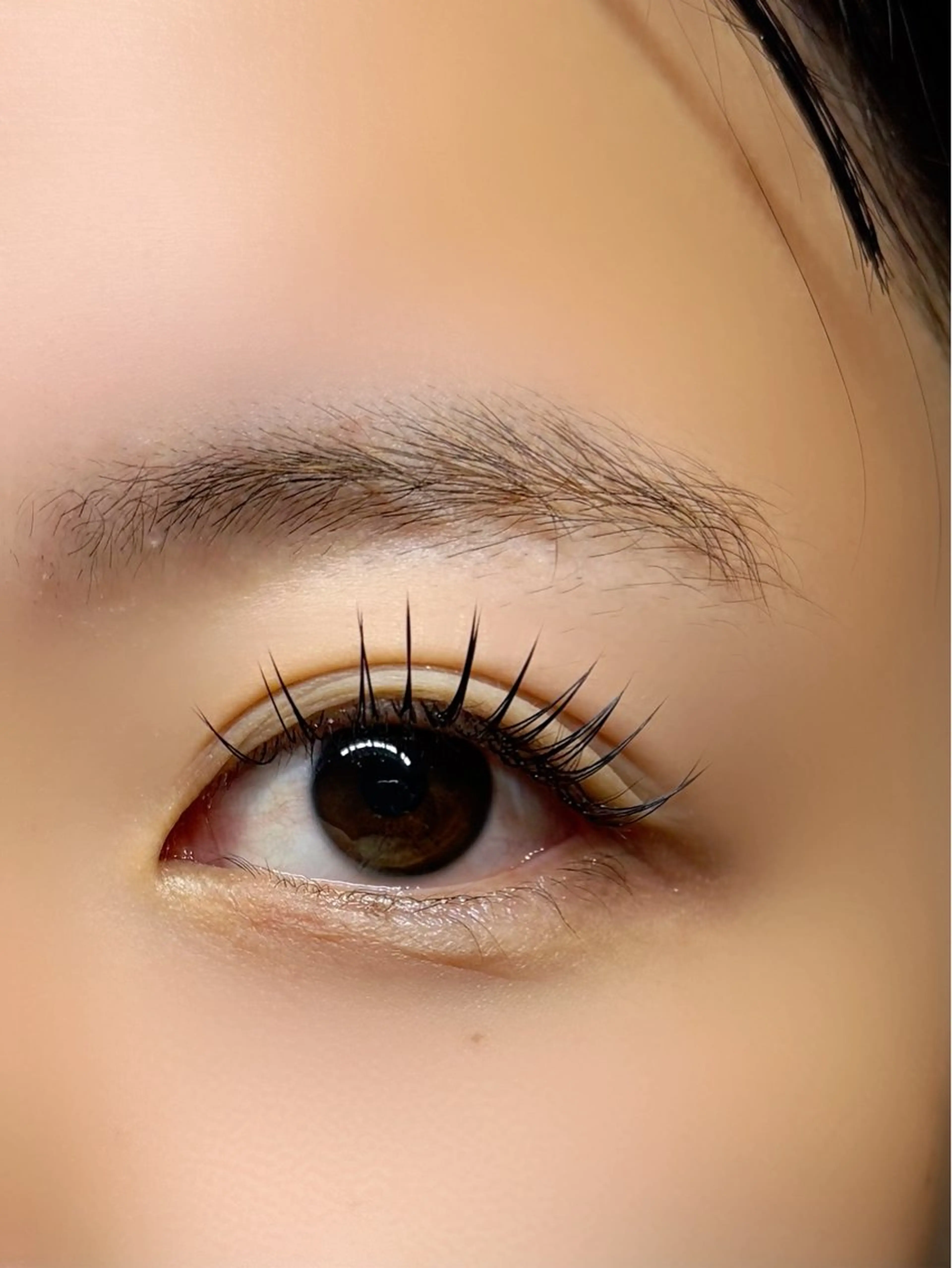 マツエク・マツパ 束感まつ毛 フラットラッシュ 韓国風マツエク ナチュラル ワンホンマツエク マツエク 🤍noi. 🤍✴︎*のマツエク・マツパデザイン