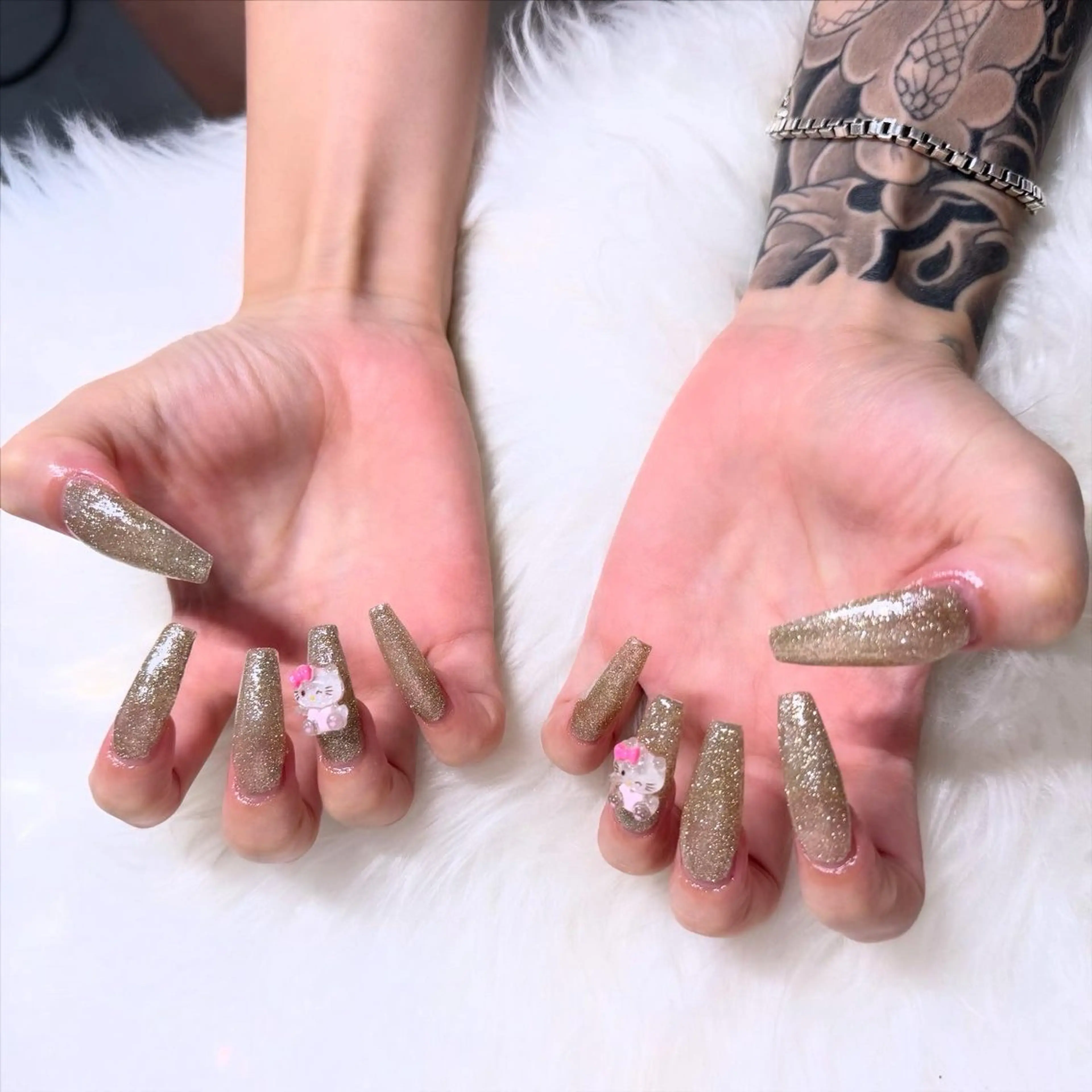 ロング ハンドネイル mao .のネイルデザイン