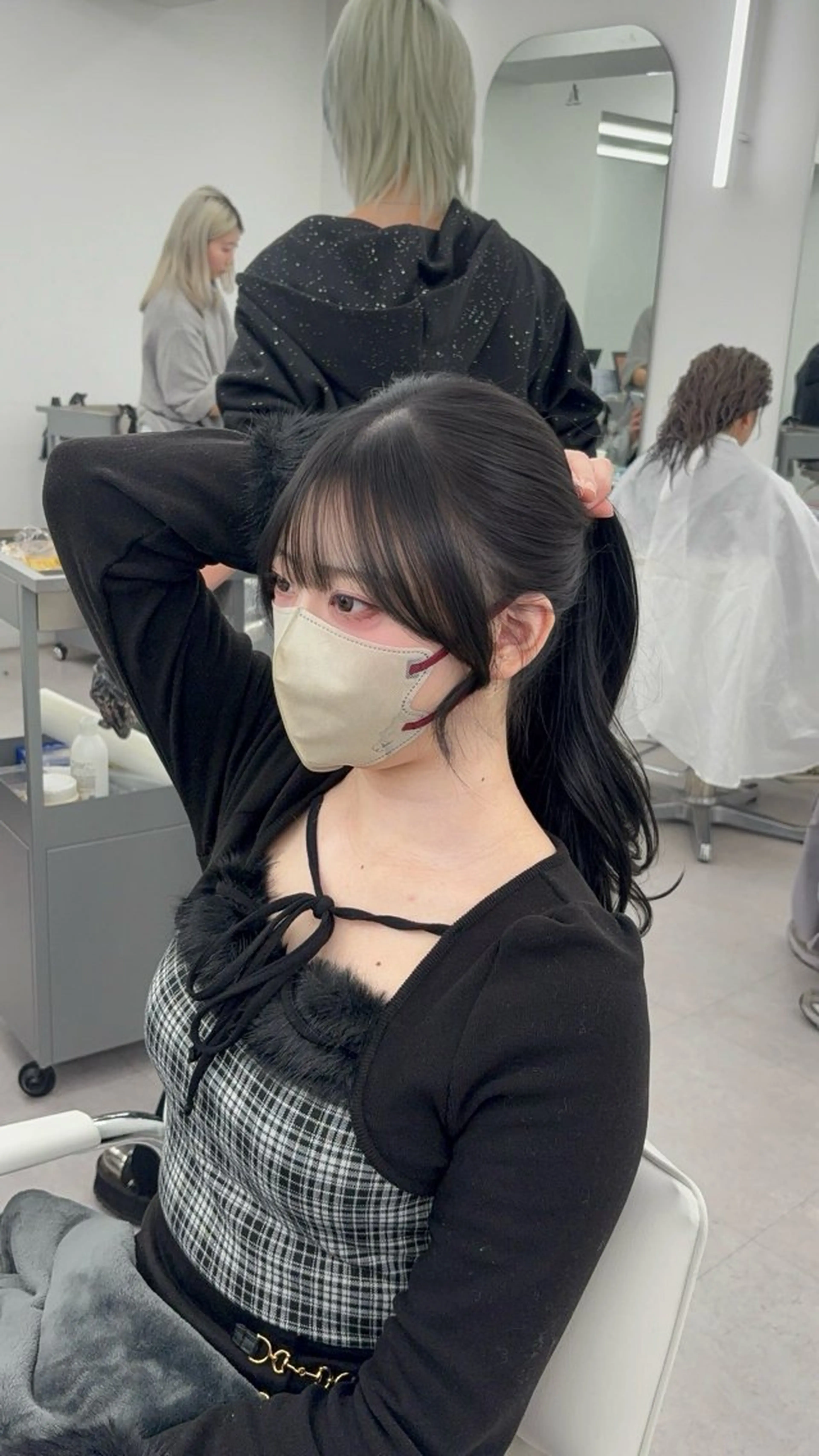 ロング カラー レイヤーカット 小顔カット カット ヘアカラー トリートメント 韓国ヘア/レイヤー/ 顔まわり足立遥奈のヘアスタイル