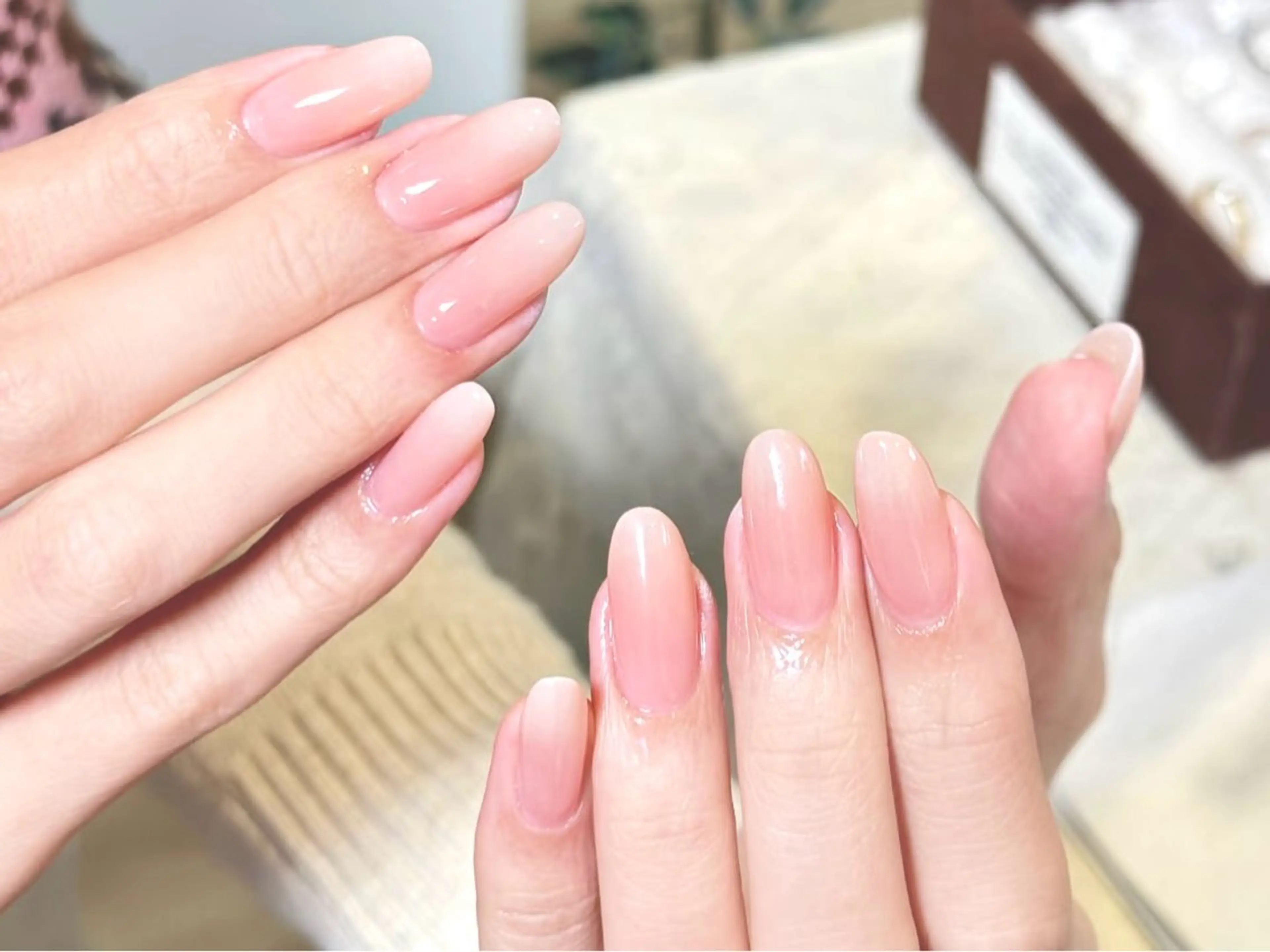 ネイル チークネイル ガーリー グラデーション ピンク シンプルネイル ハンドネイル ハンドケア DarkHoney 池袋店のネイルデザイン