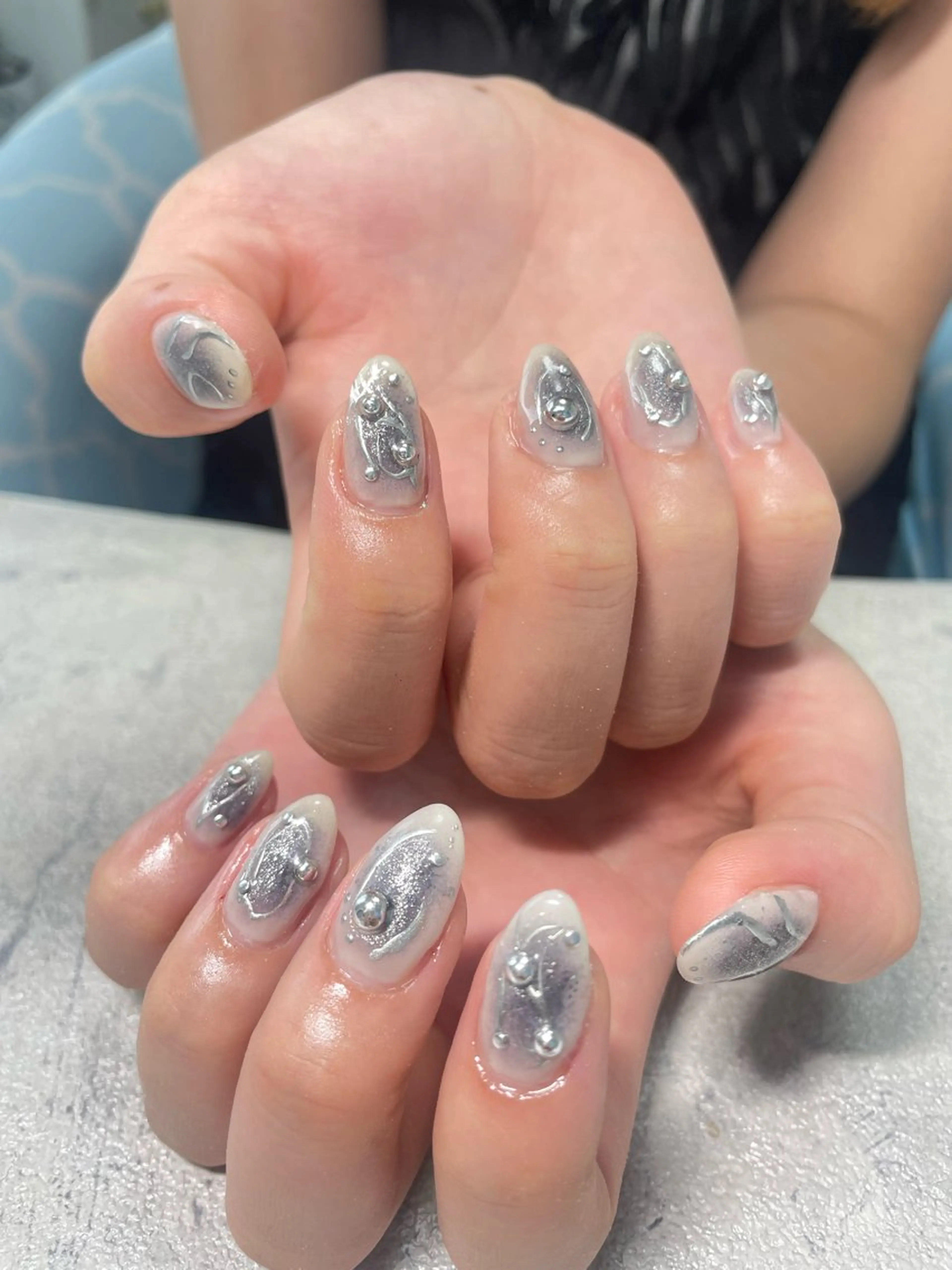 ネイル ニュアンスネイル はるひな ねいるのネイルデザイン