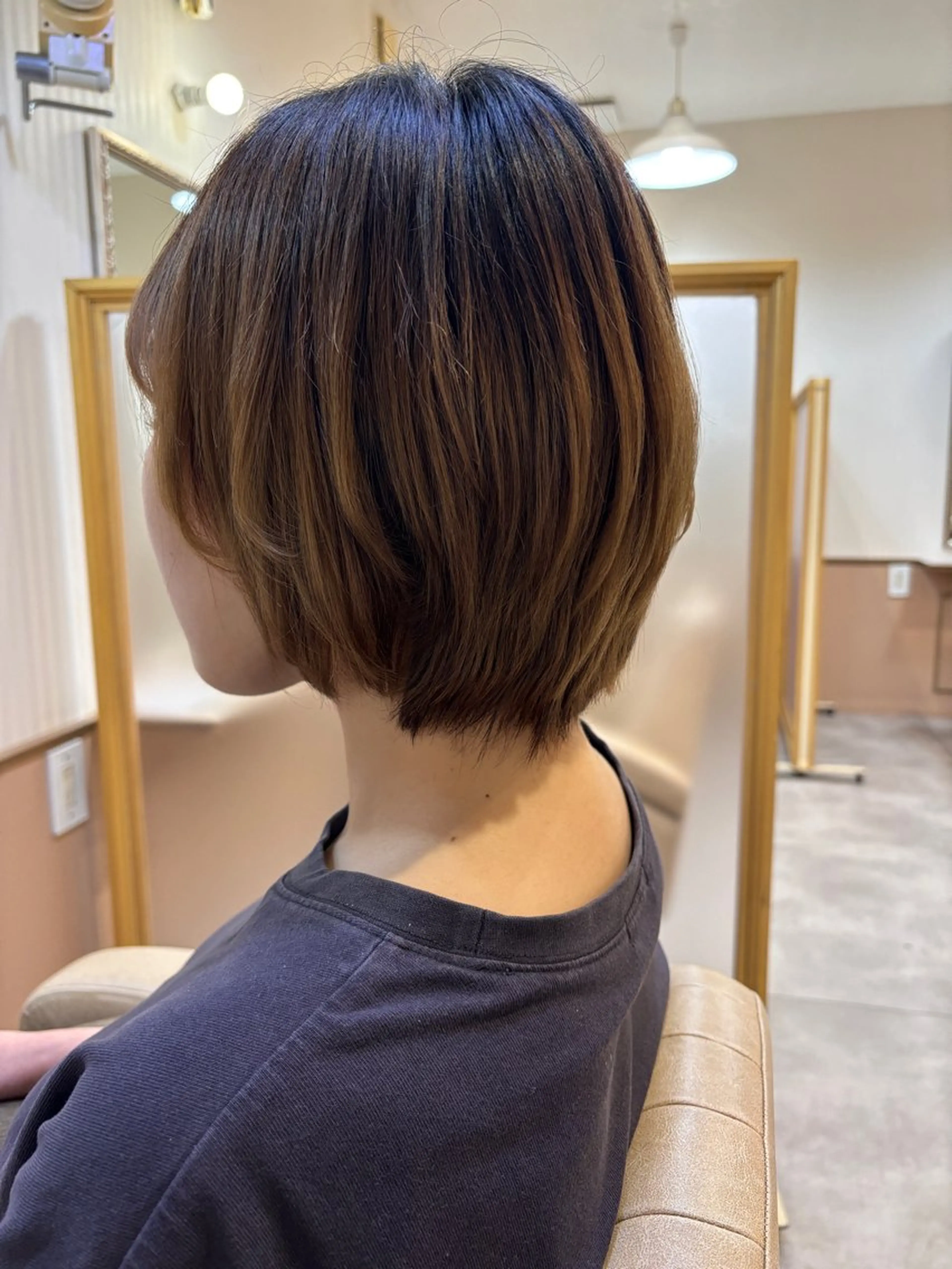 ショート シンセティックヘアデザイン所属・吉井 愛のヘアスタイル
