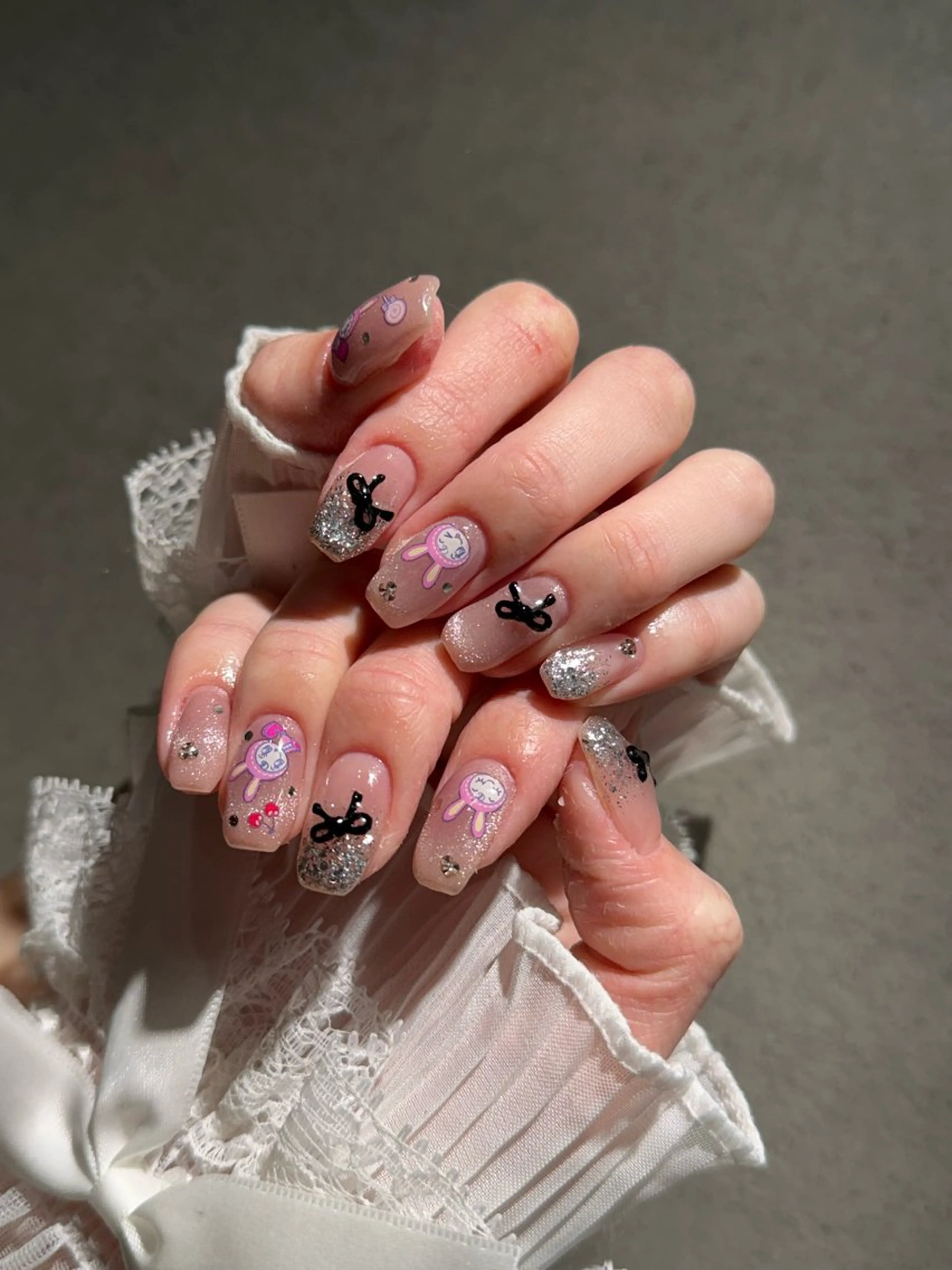 ネイル I-nailロング /ワンホン/キラキラのネイルデザイン