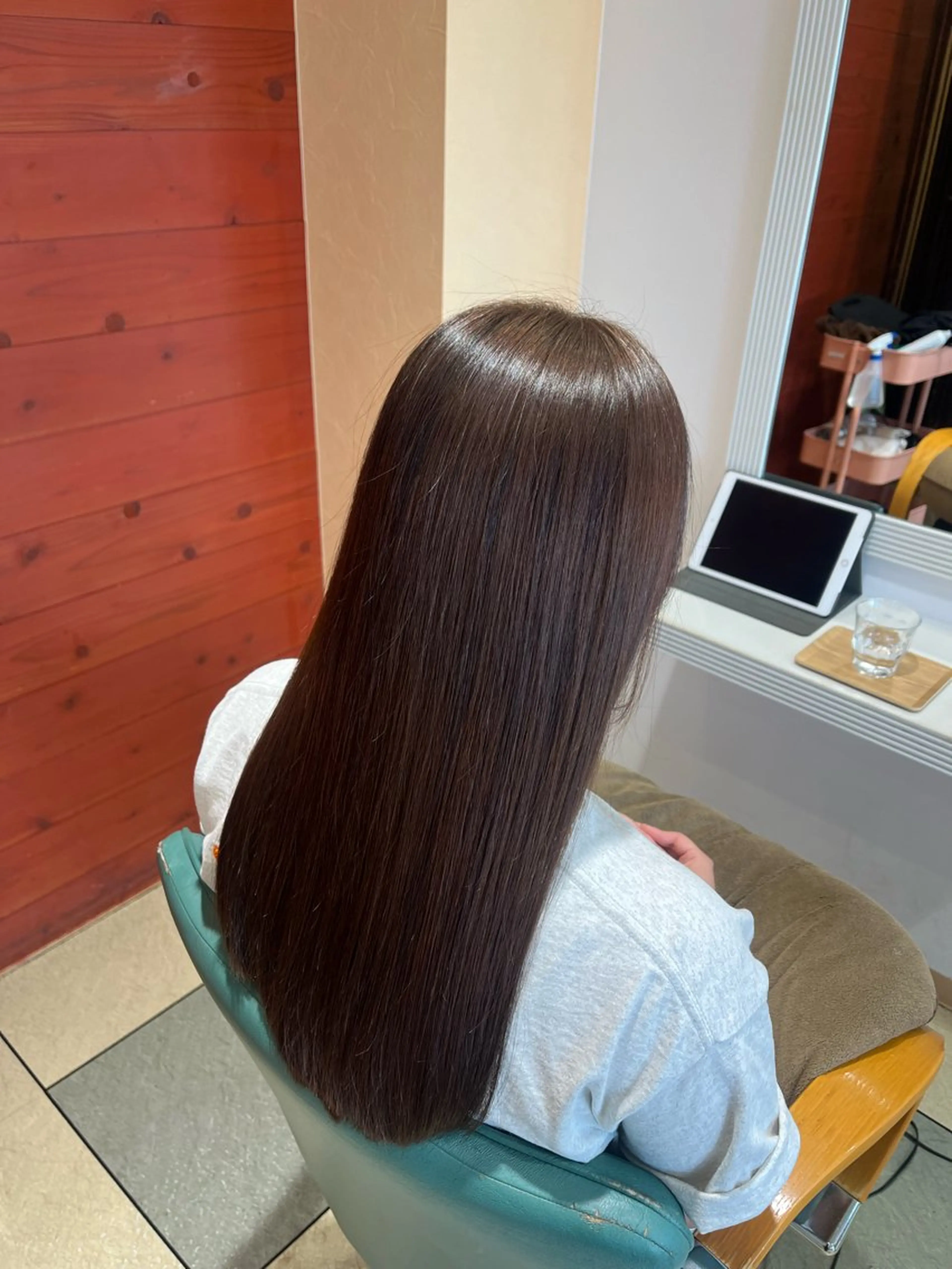 ロング カラー カット ヘアカラー トリートメント ベージュカラー⌇ くびれヘア.𐙚心音のヘアスタイル