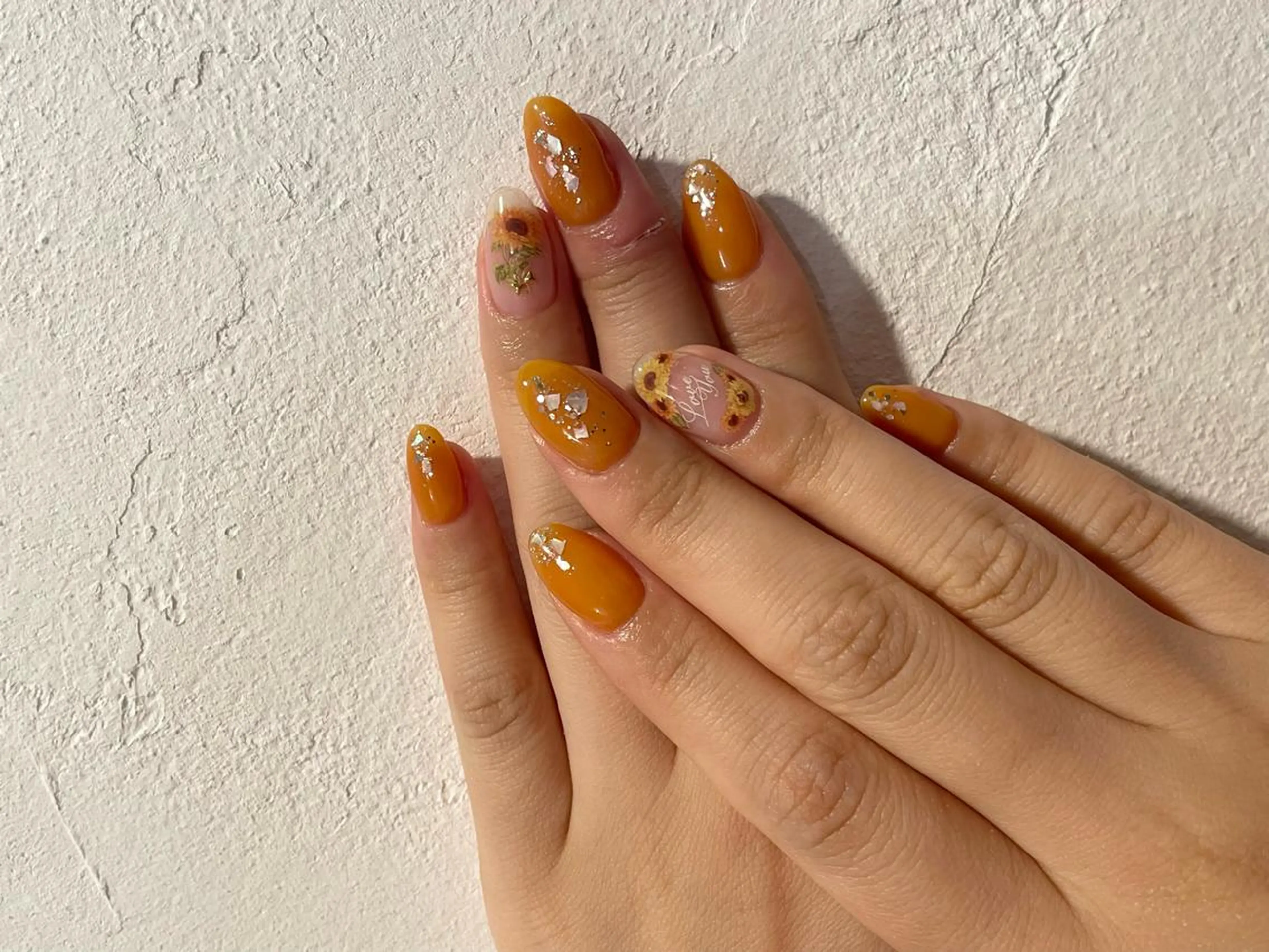 ネイル QUEEN BEE所属・QUEEN BEEのマツエク・マツパデザイン