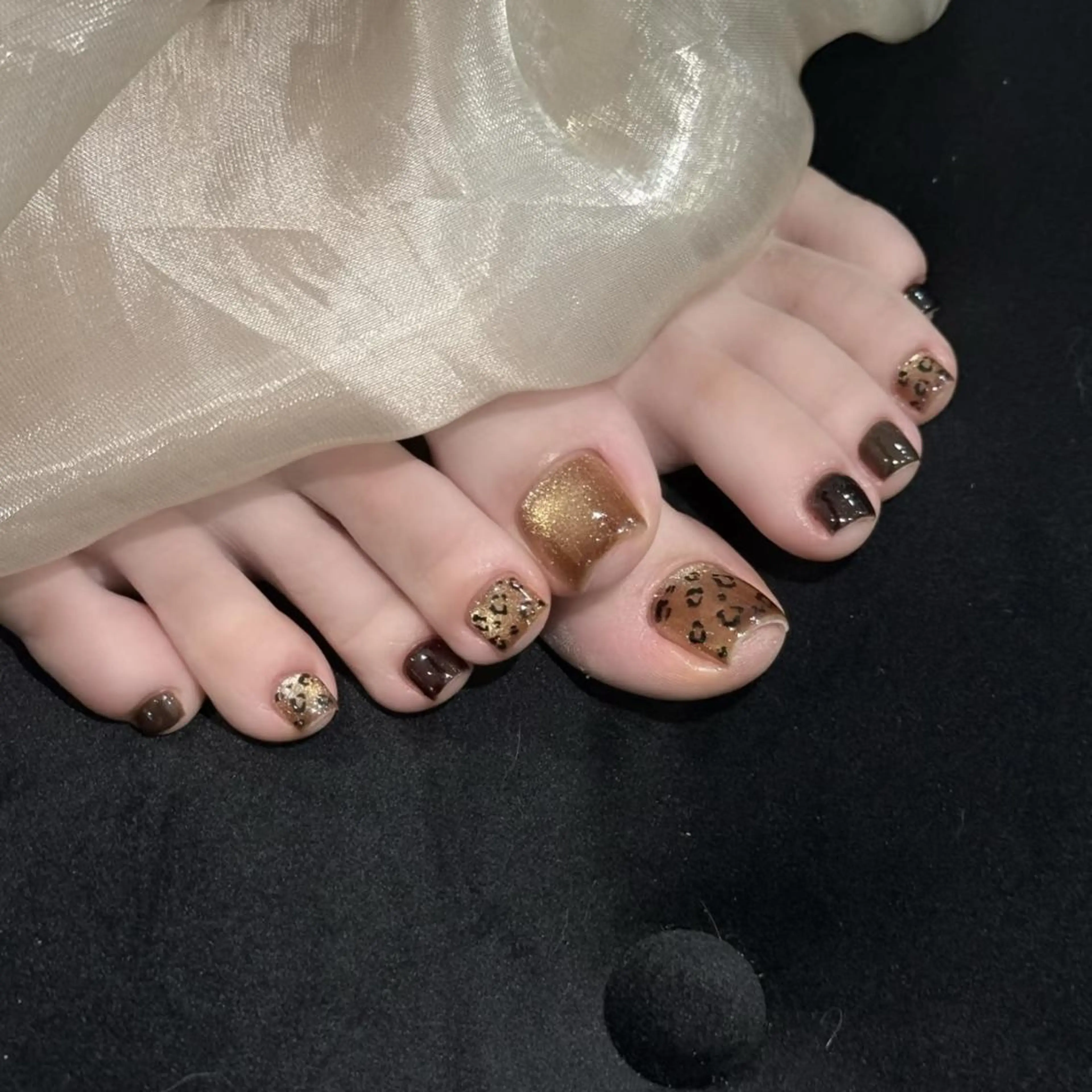 12月⭐️オフ無料⭐️🌸★【NEW】キラキラフット定額コース)¥9800 → 6580の写真