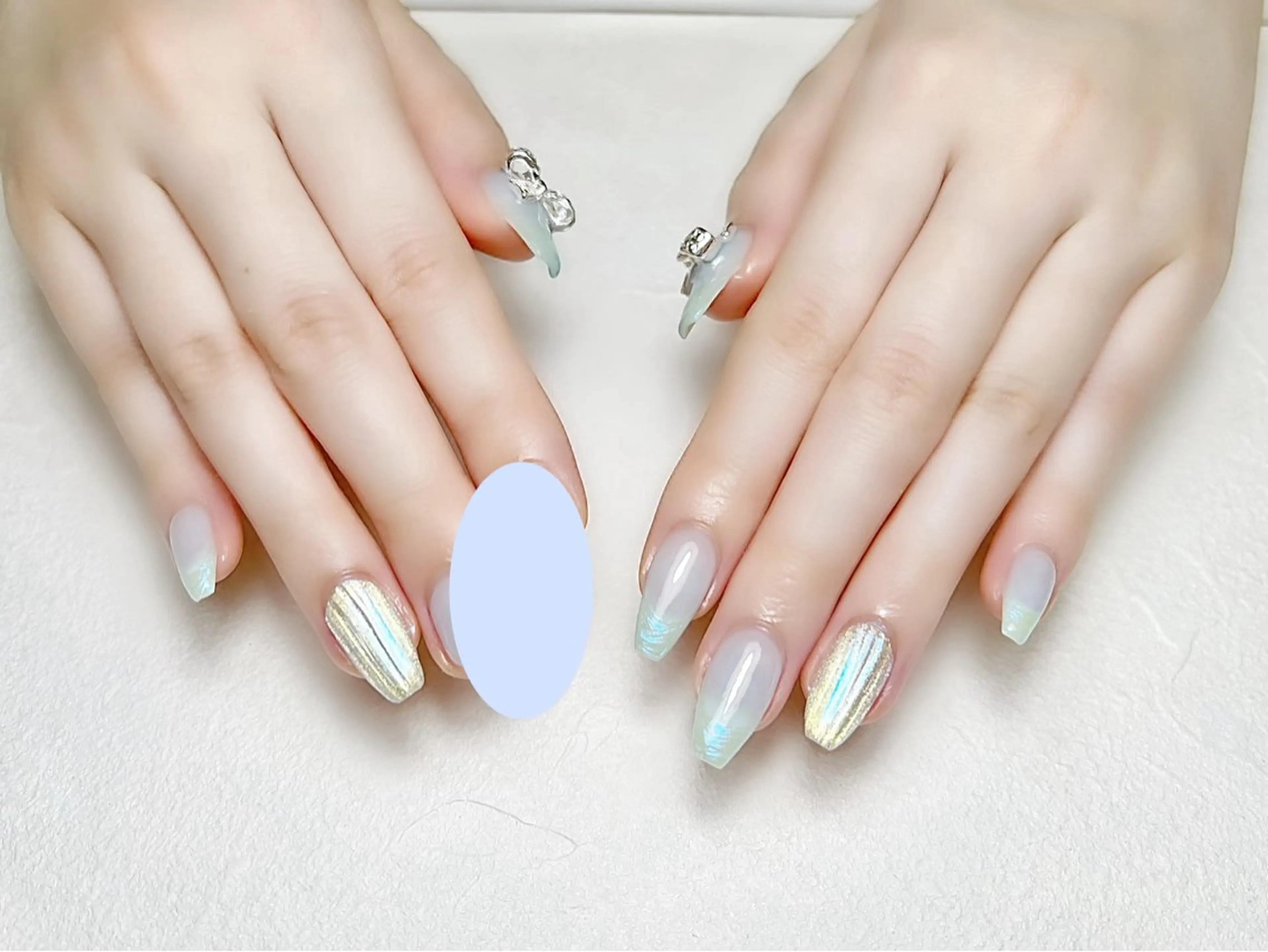 ネイル オーロラネイル フレンチネイル オフィスネイル ワンホンネイル rouse nail RISATOのネイルデザイン