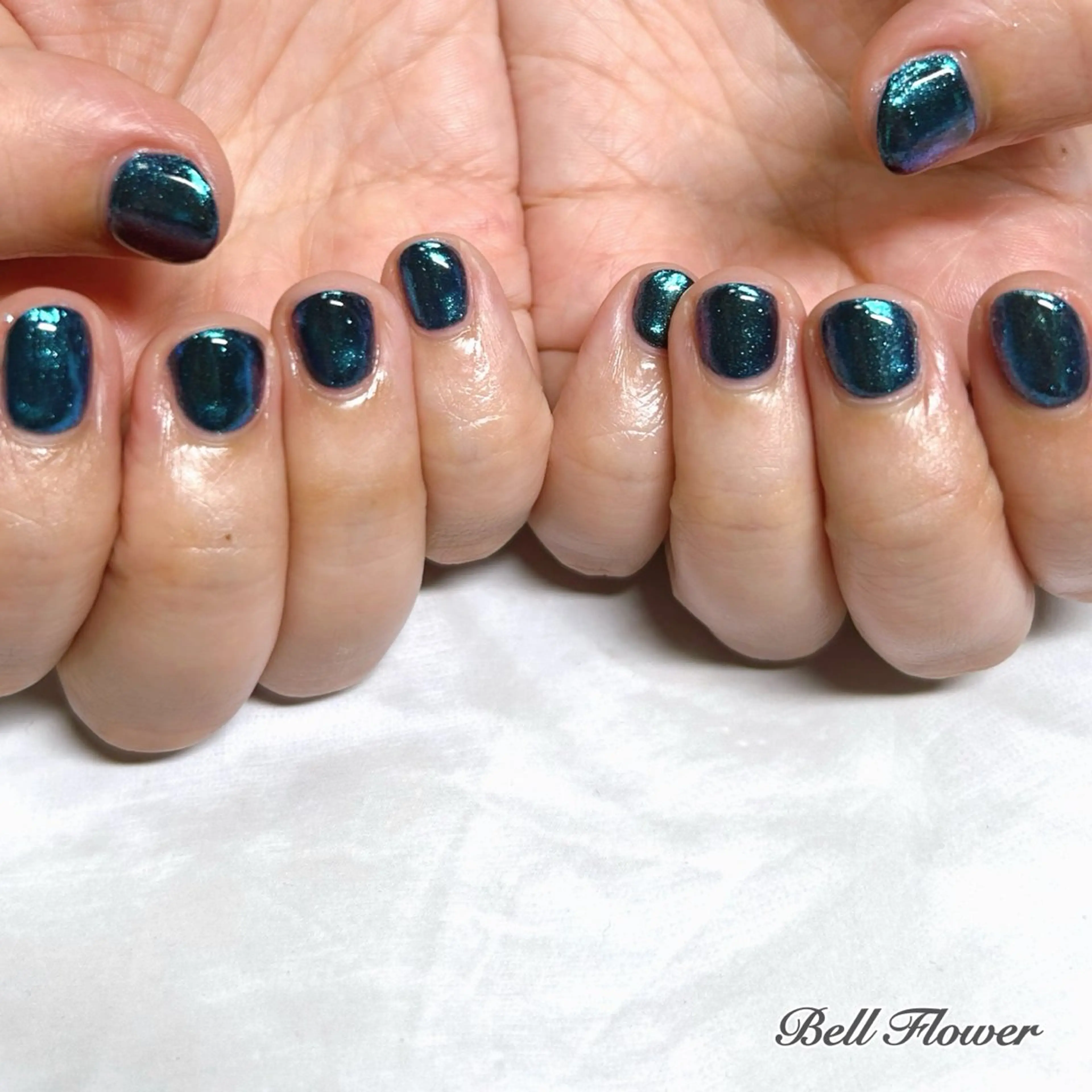 ネイル オーロラネイル Bell Flowerのネイルデザイン