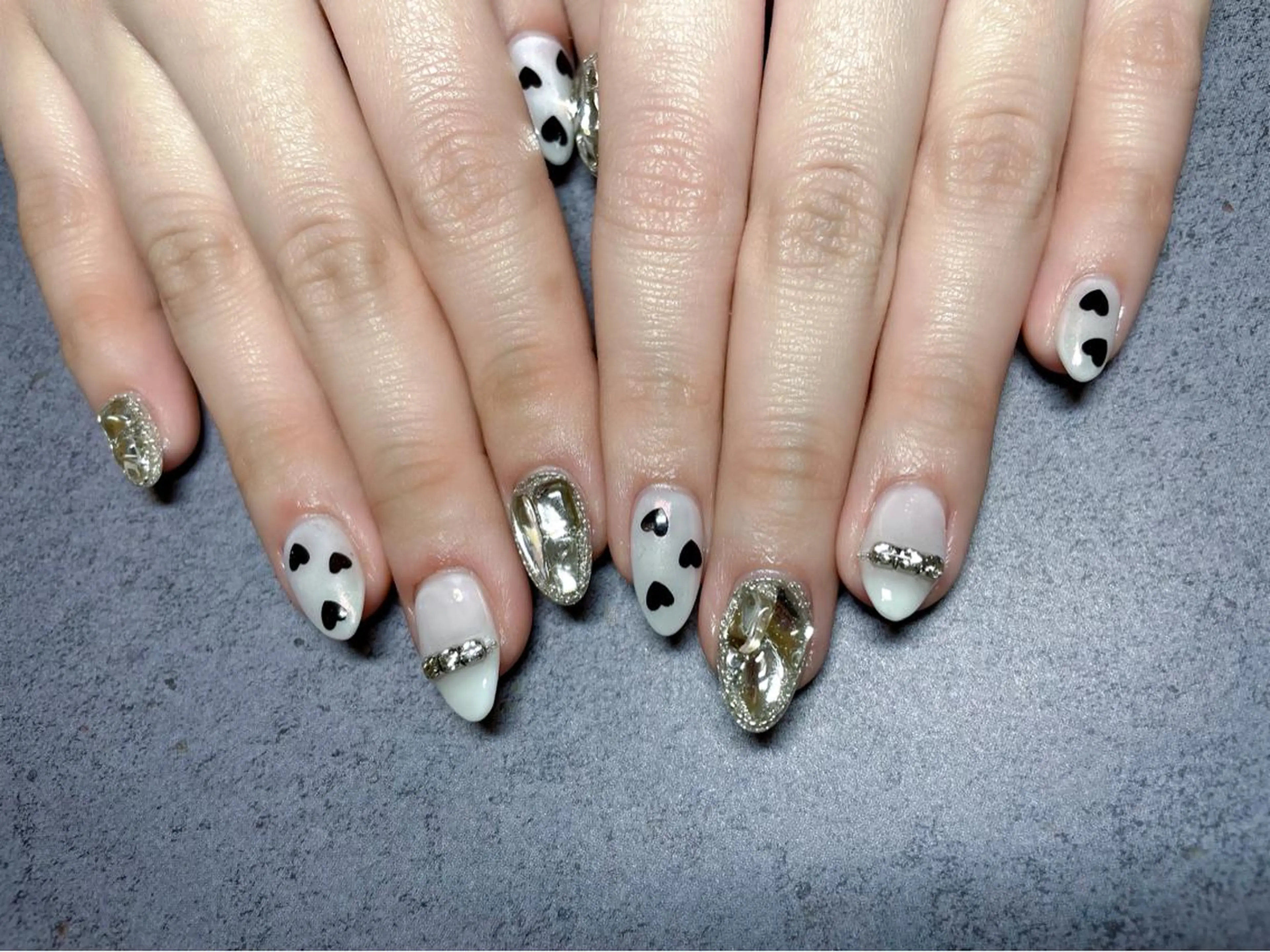 セミロング ネイル m ♡のネイルデザイン