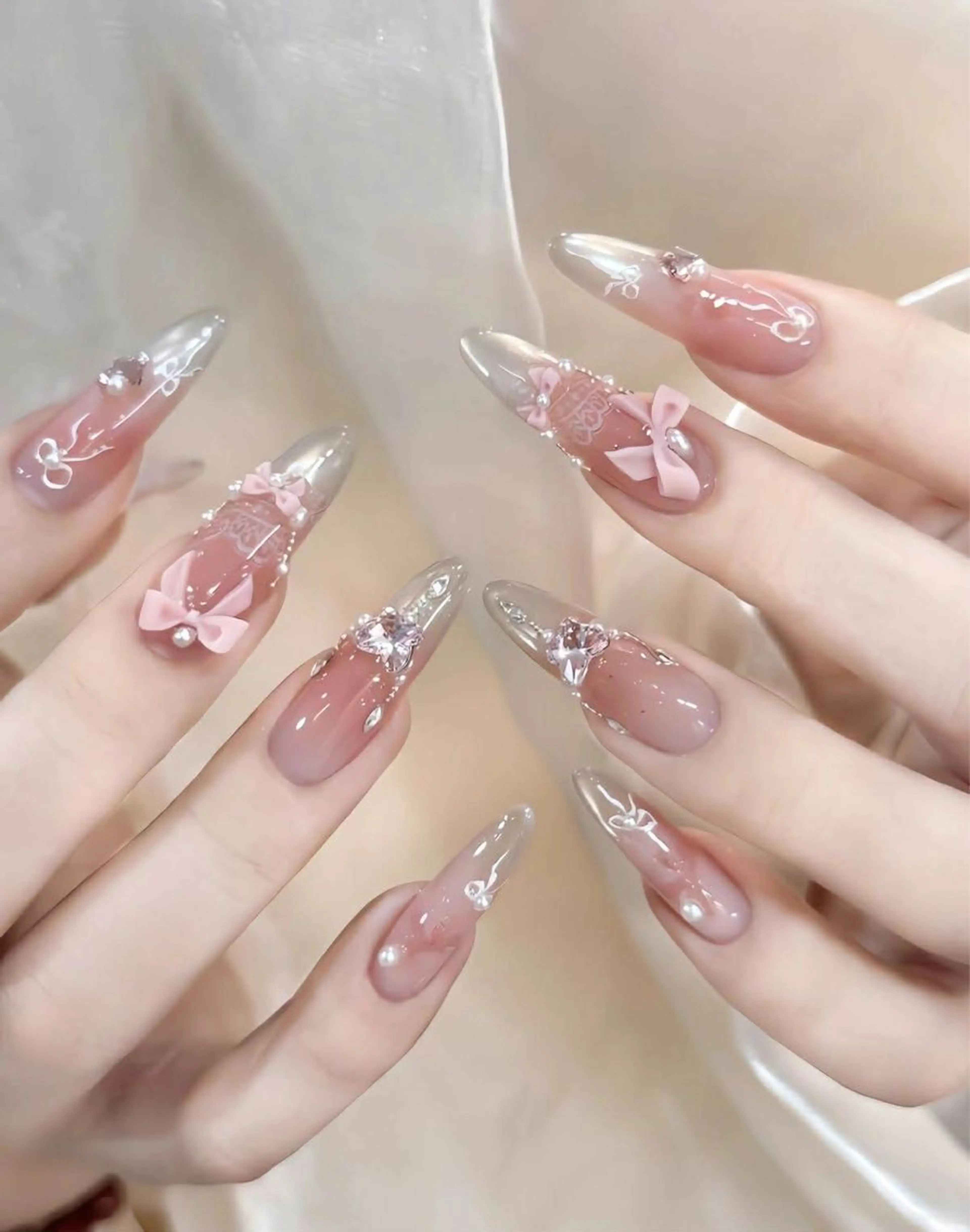 ネイル ハンドネイル グエン ハンのネイルデザイン