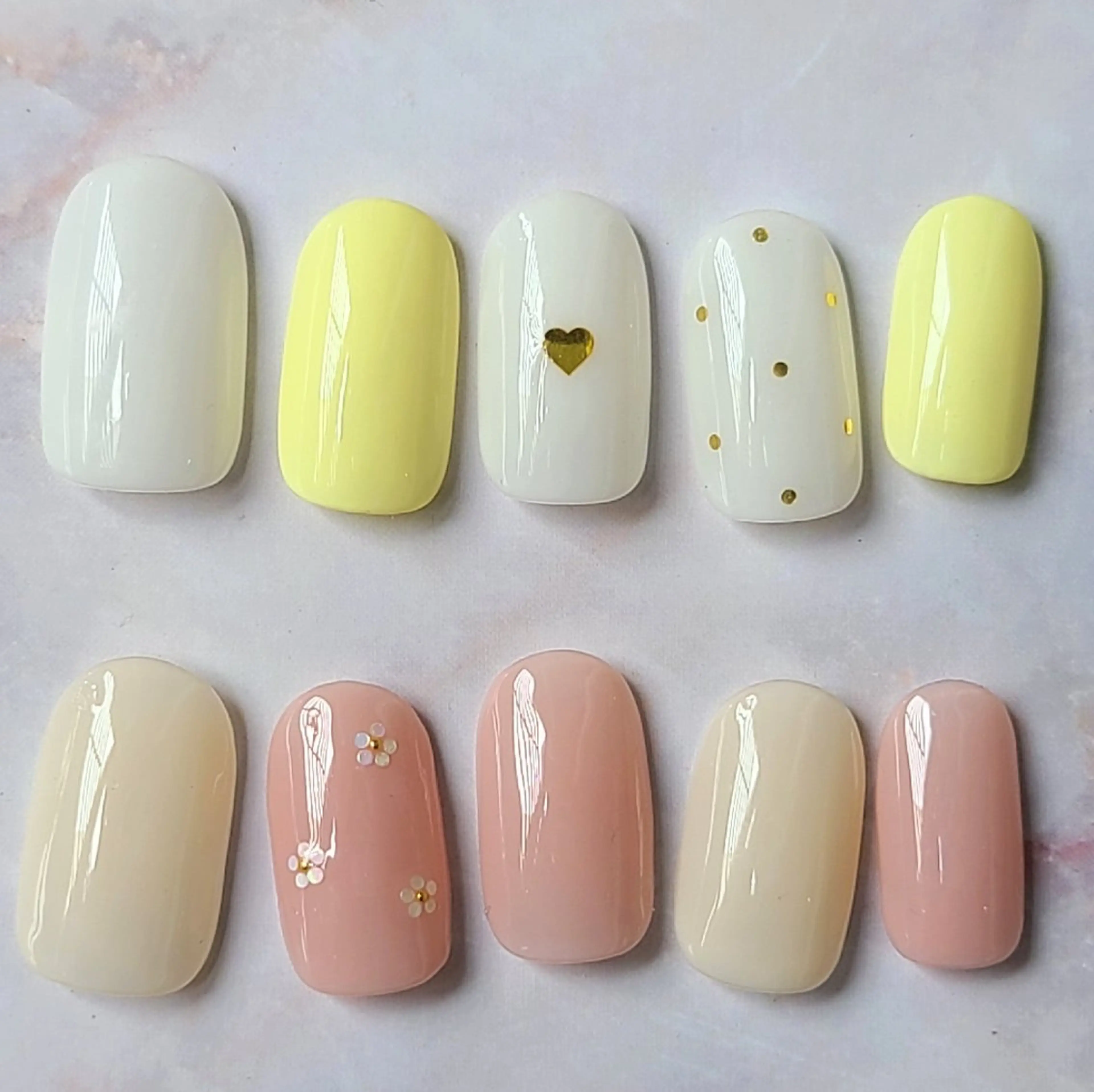 ネイル アートネイル ジェルネイル ワンカラーネイル パラジェル シンプルネイル ハンドネイル 6RokuHair（ロクヘアー)所属・門川 茉奈美のネイルデザイン