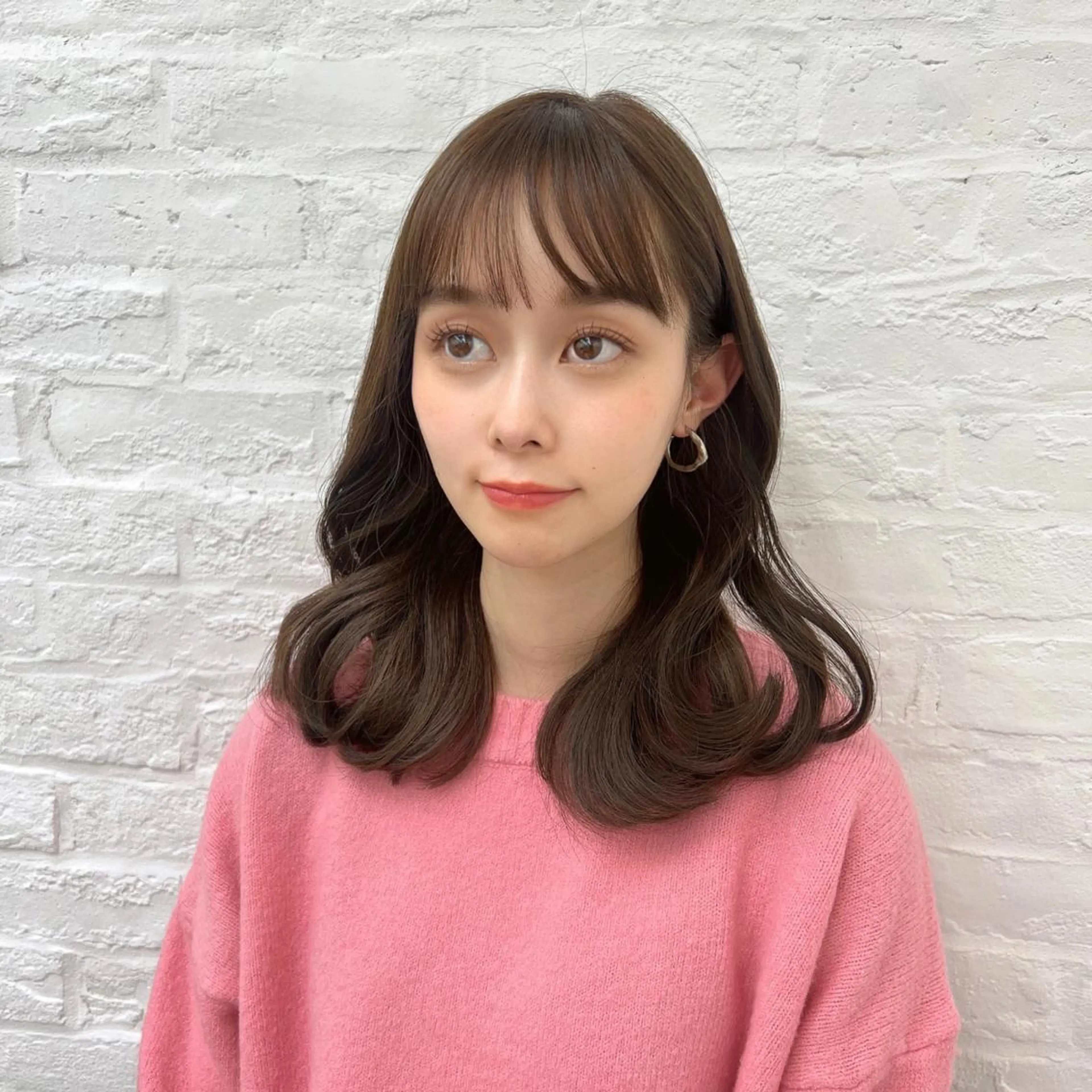 ミディアム カット ヘアカラー トリートメント 韓国ヘア♡ 顔まわりカットayaのヘアスタイル