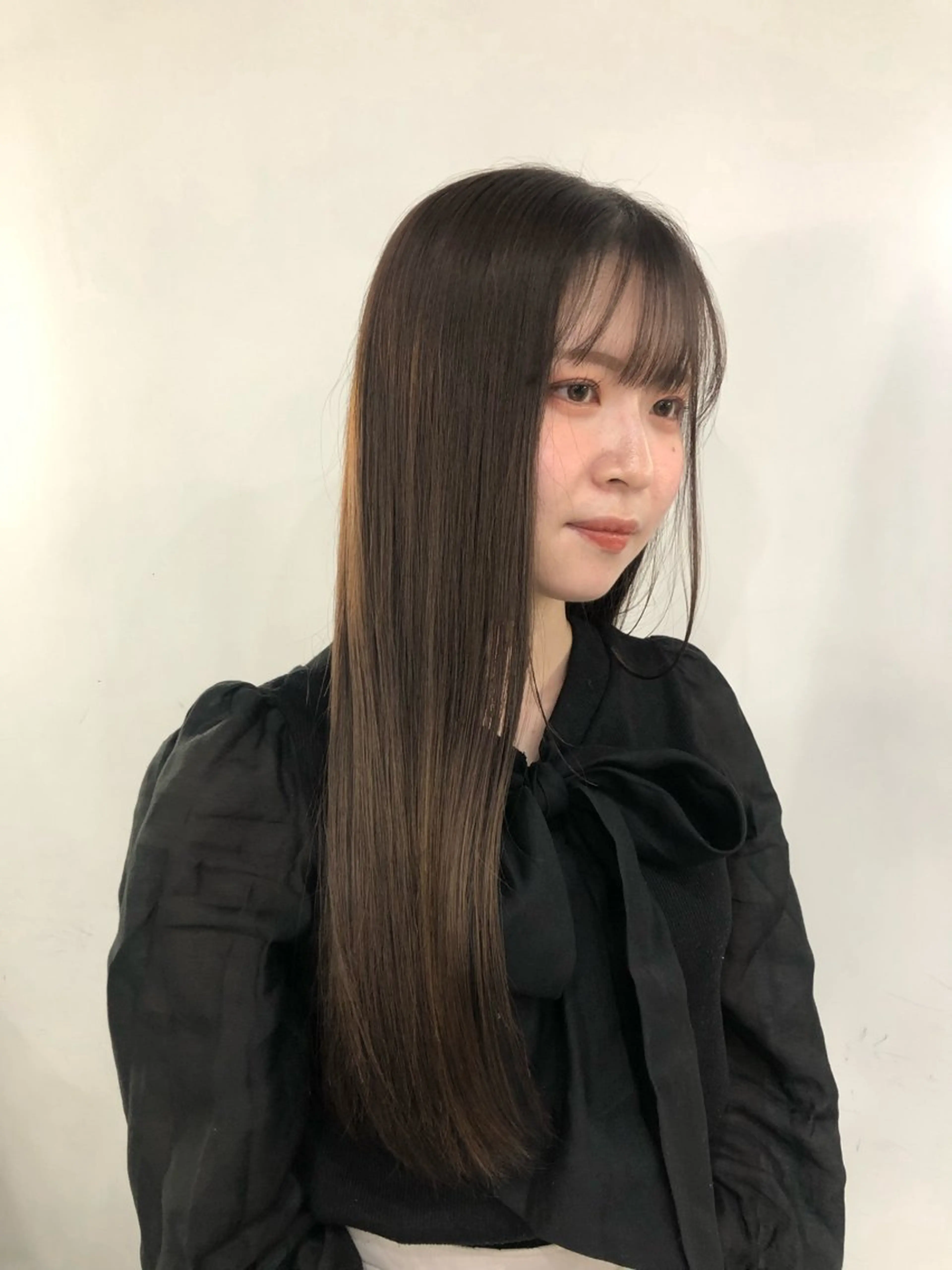 ロング カラー HOLLY 髙橋ユウキのヘアスタイル