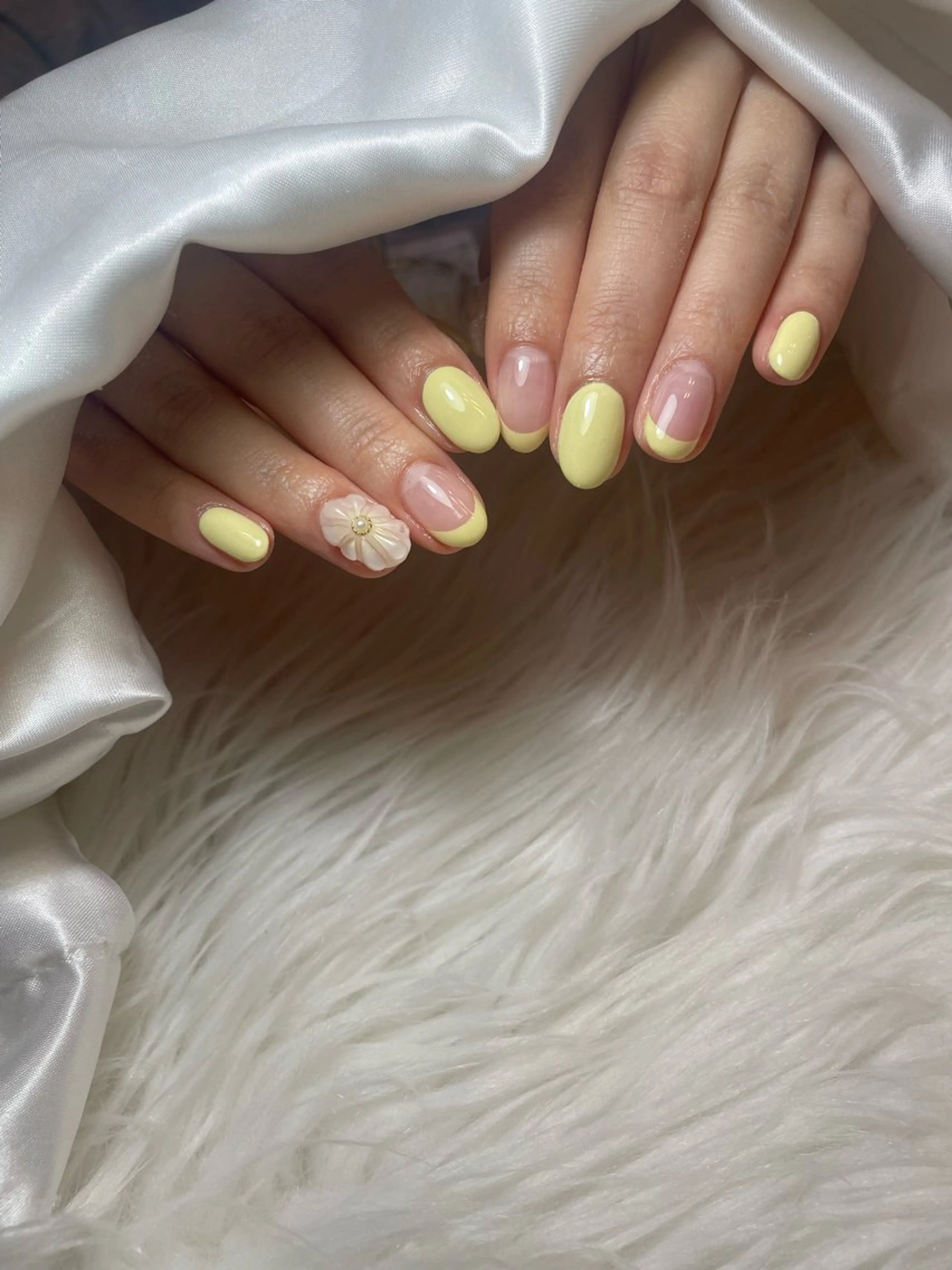 ネイル ブルー キラキラネイル 韓国ネイル マグネットネイル シンプルネイル ハンドネイル timtam --sakiのネイルデザイン