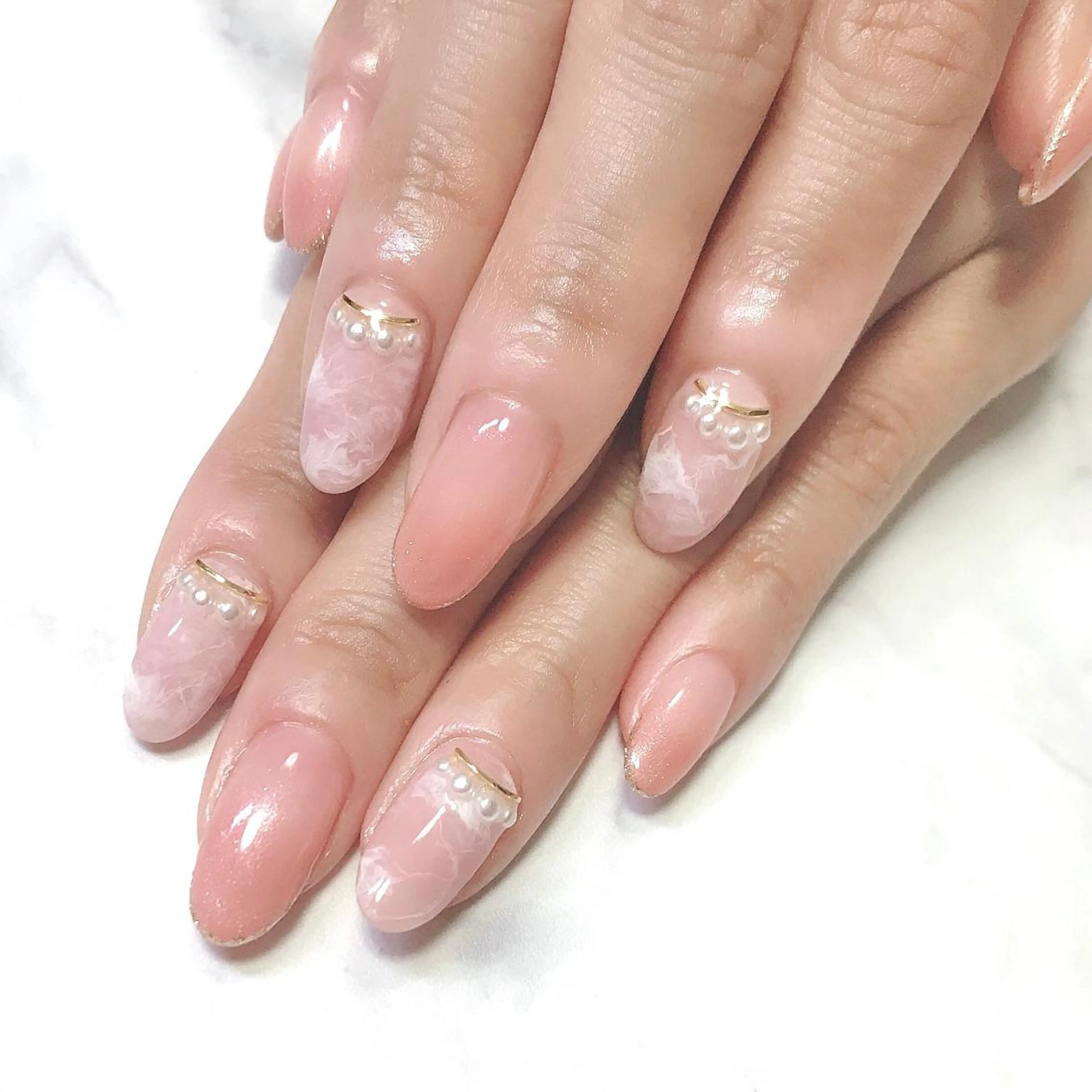 ネイル グラデーション 大理石ネイル(マーブル) ニュアンスネイル ピンク ステラ marikominoのネイルデザイン