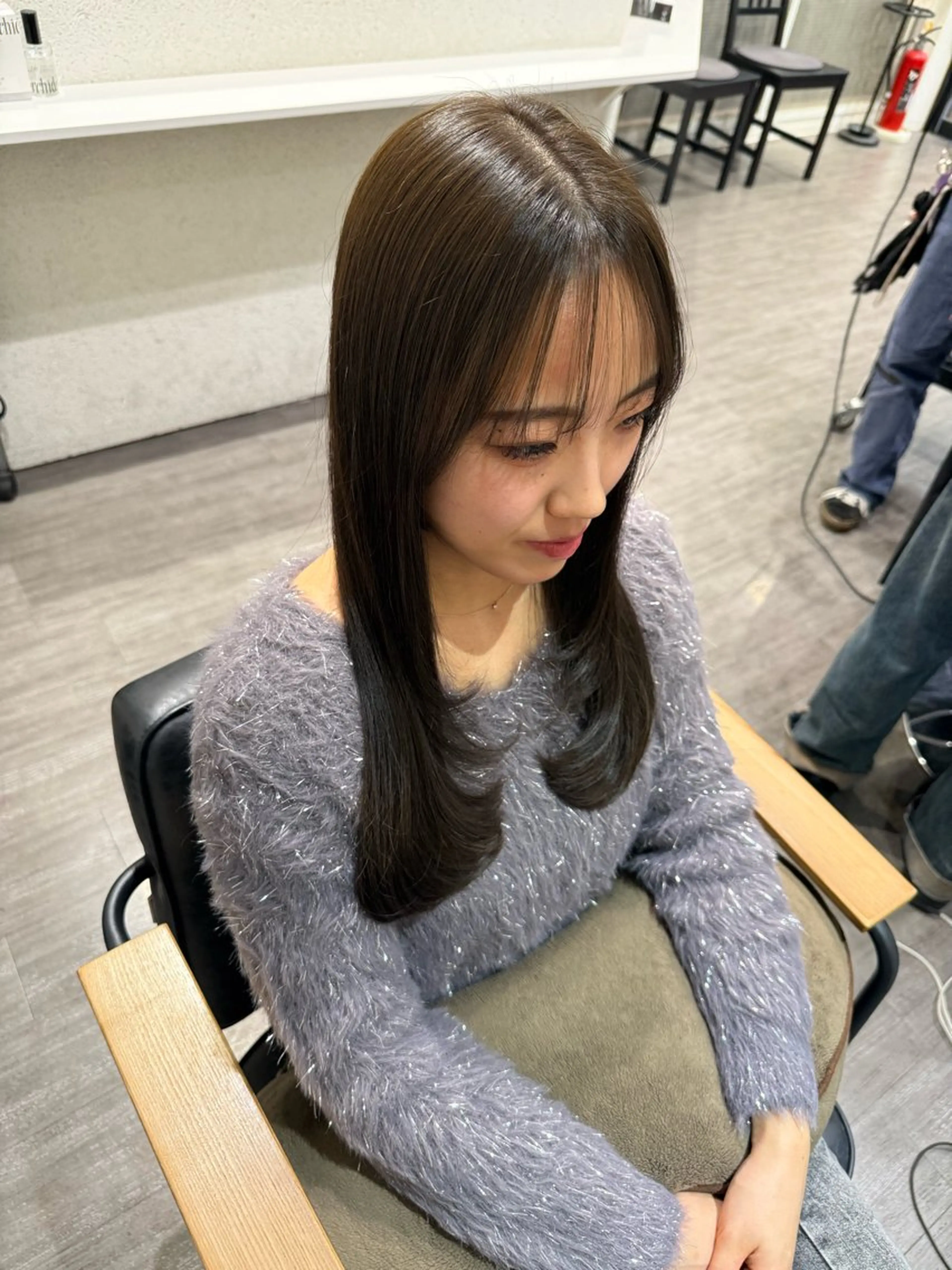 セミロング カラー アッシュ オリーブアッシュ カット ヘアカラー トリートメント 艶髪レイヤー上田 紗也🇰🇷💗のヘアスタイル