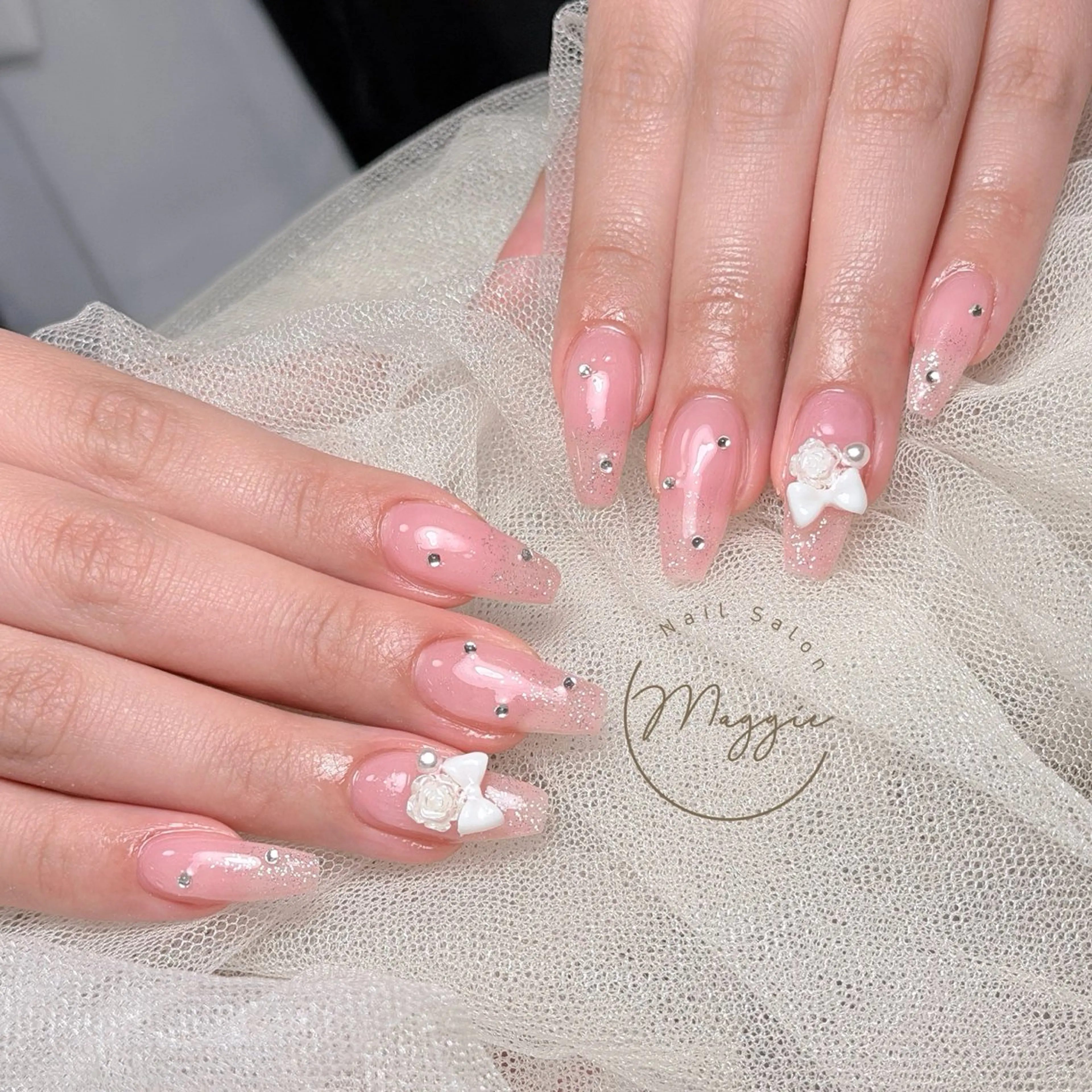 ネイル Maggie Nail🦩のネイルデザイン