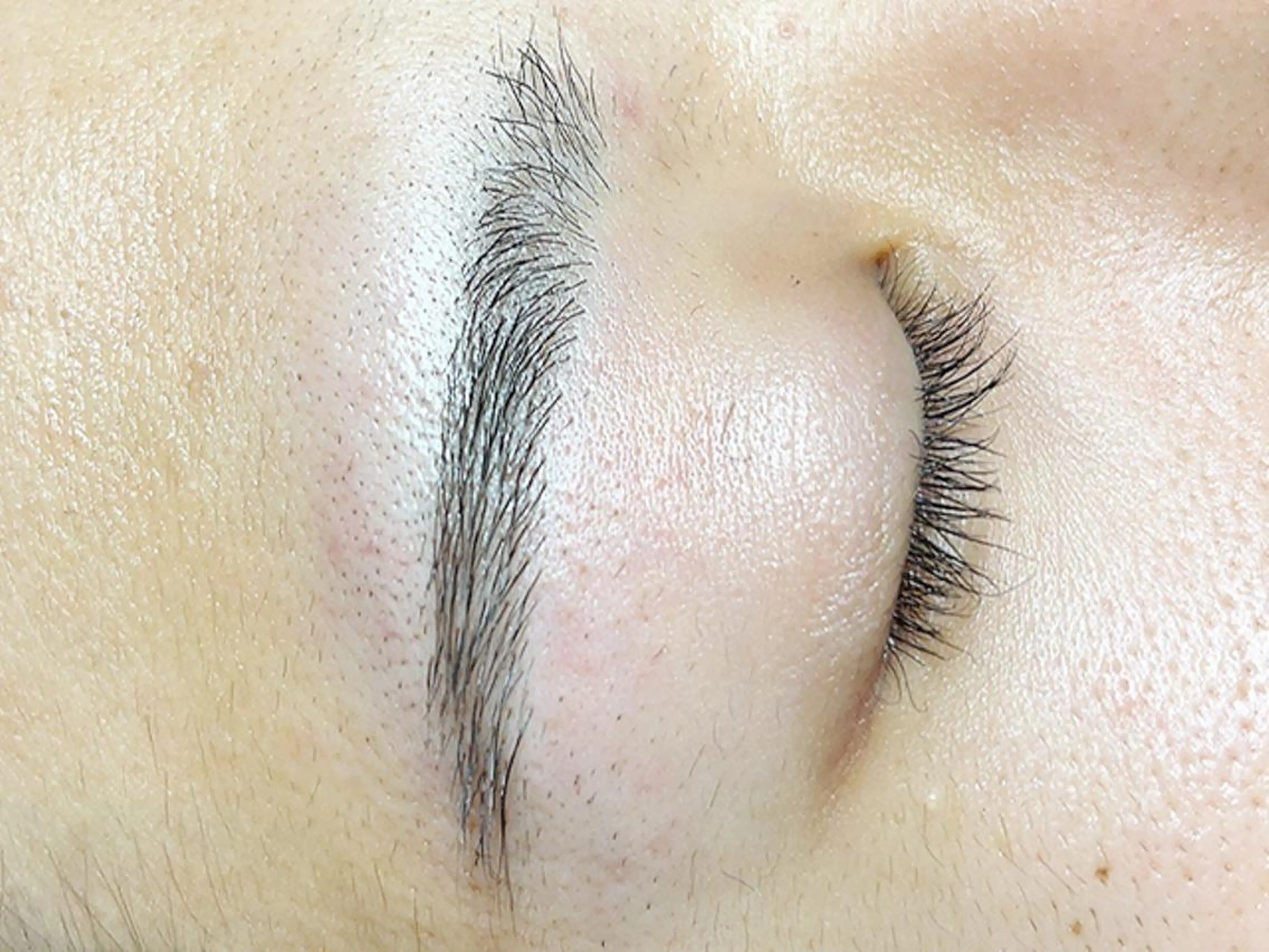 メンズ アイブロウ Mika .のマツエク・マツパデザイン