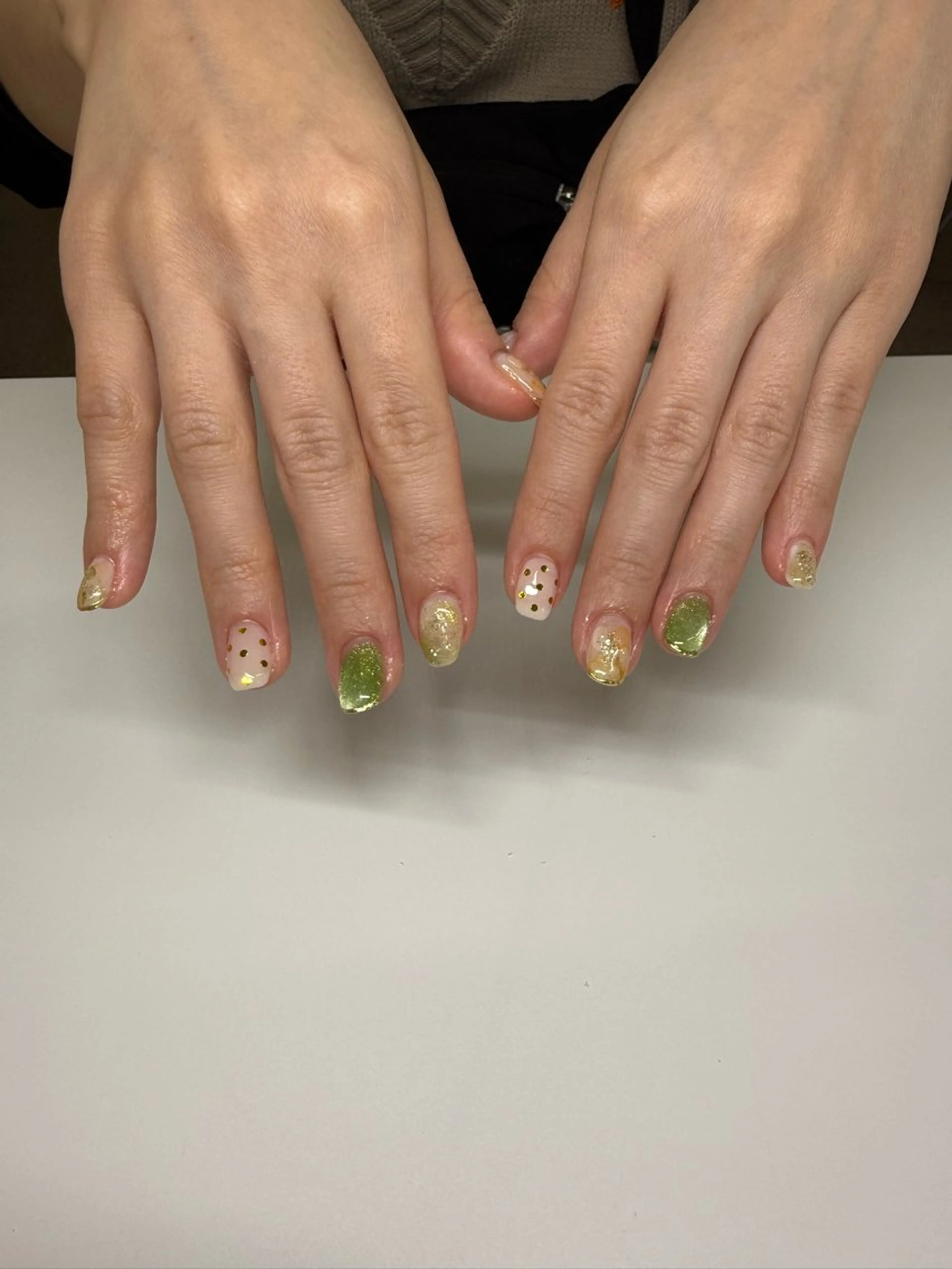 ネイル ニュアンスネイル デ・アイム「nail salon MIMIPARUN」所属・ナリス化粧品 MIMIPARUNのネイルデザイン