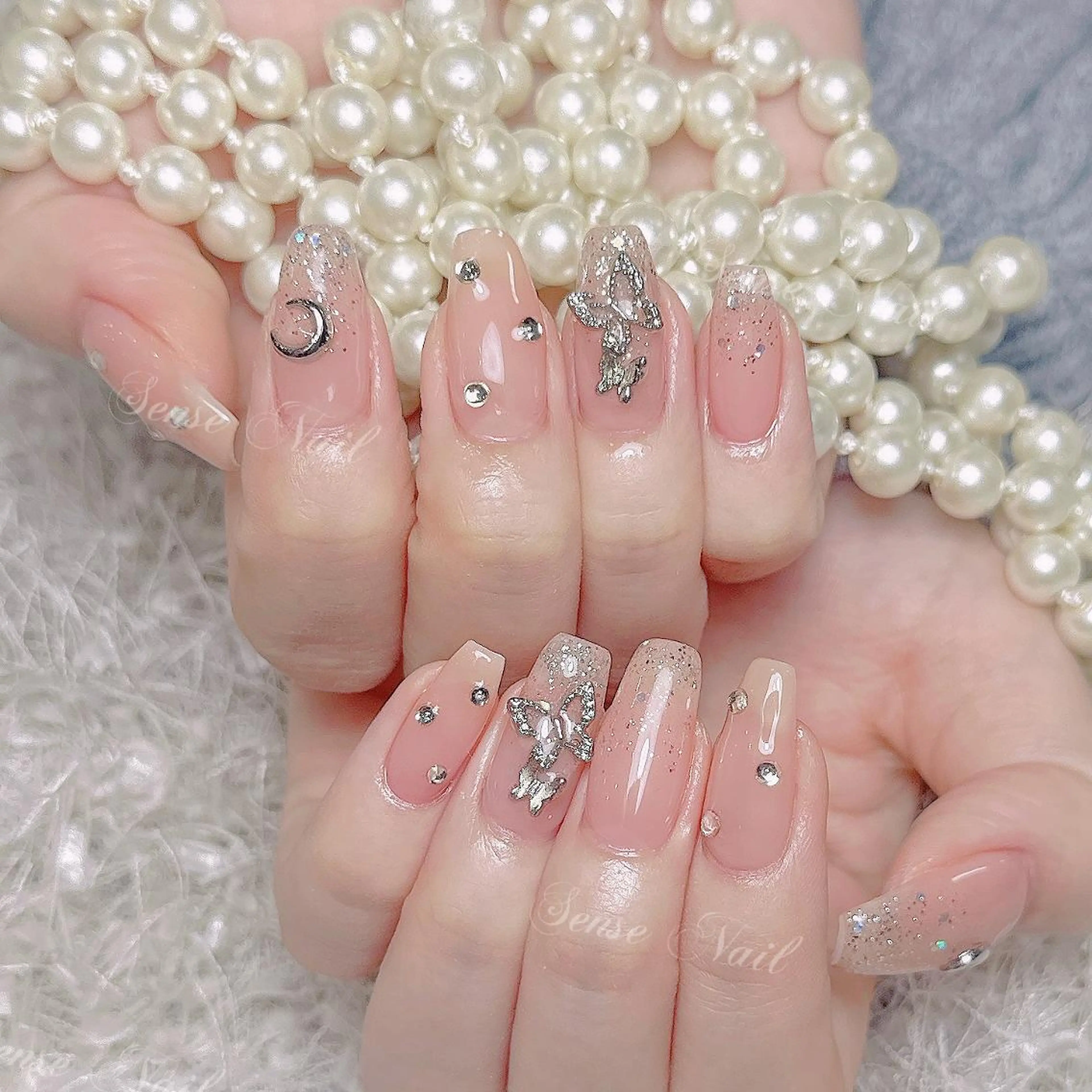 ネイル ハンドネイル ハンドケア Queening 🦋のネイルデザイン