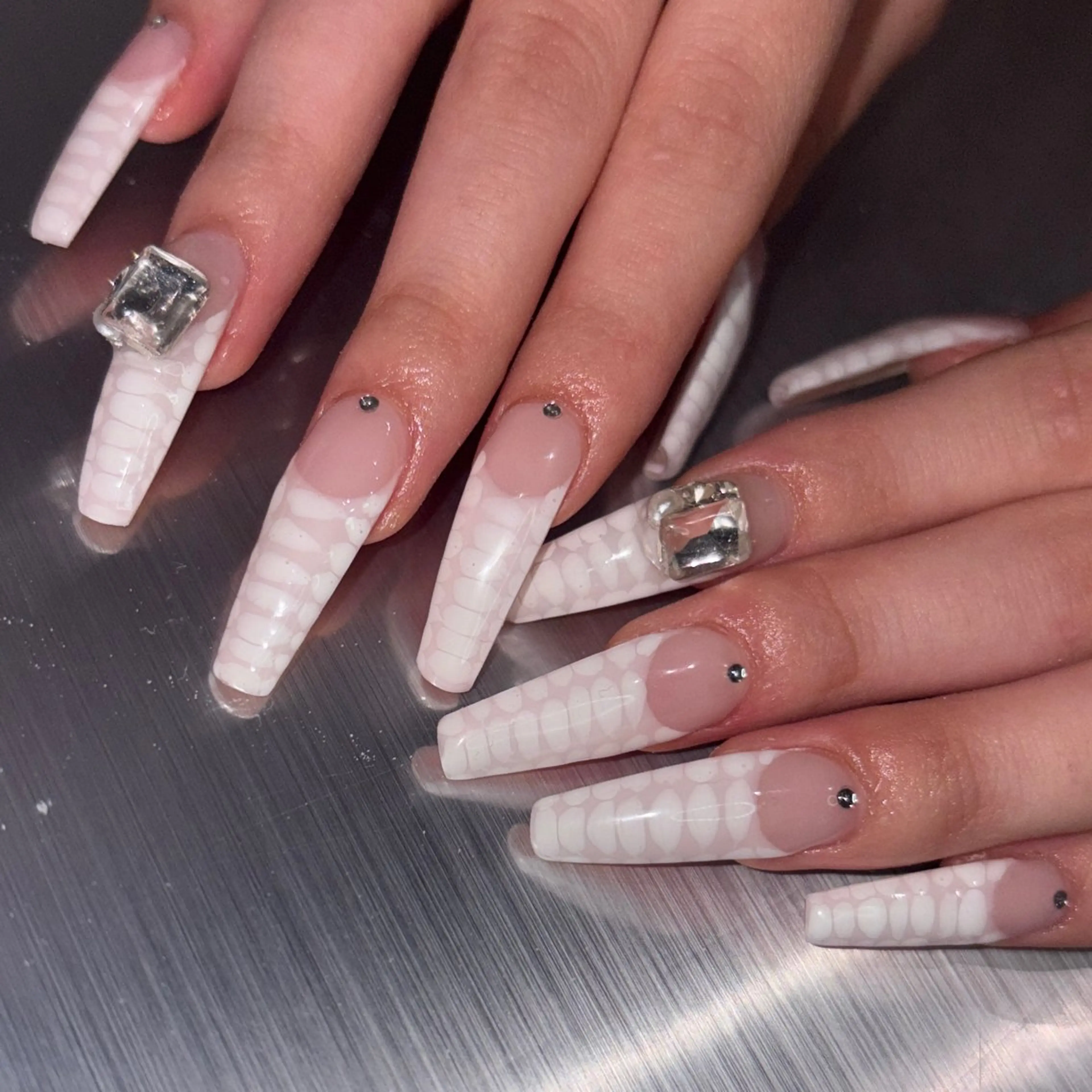 ネイル 👽個性派ネイル🎀 komachiのマツエク・マツパデザイン