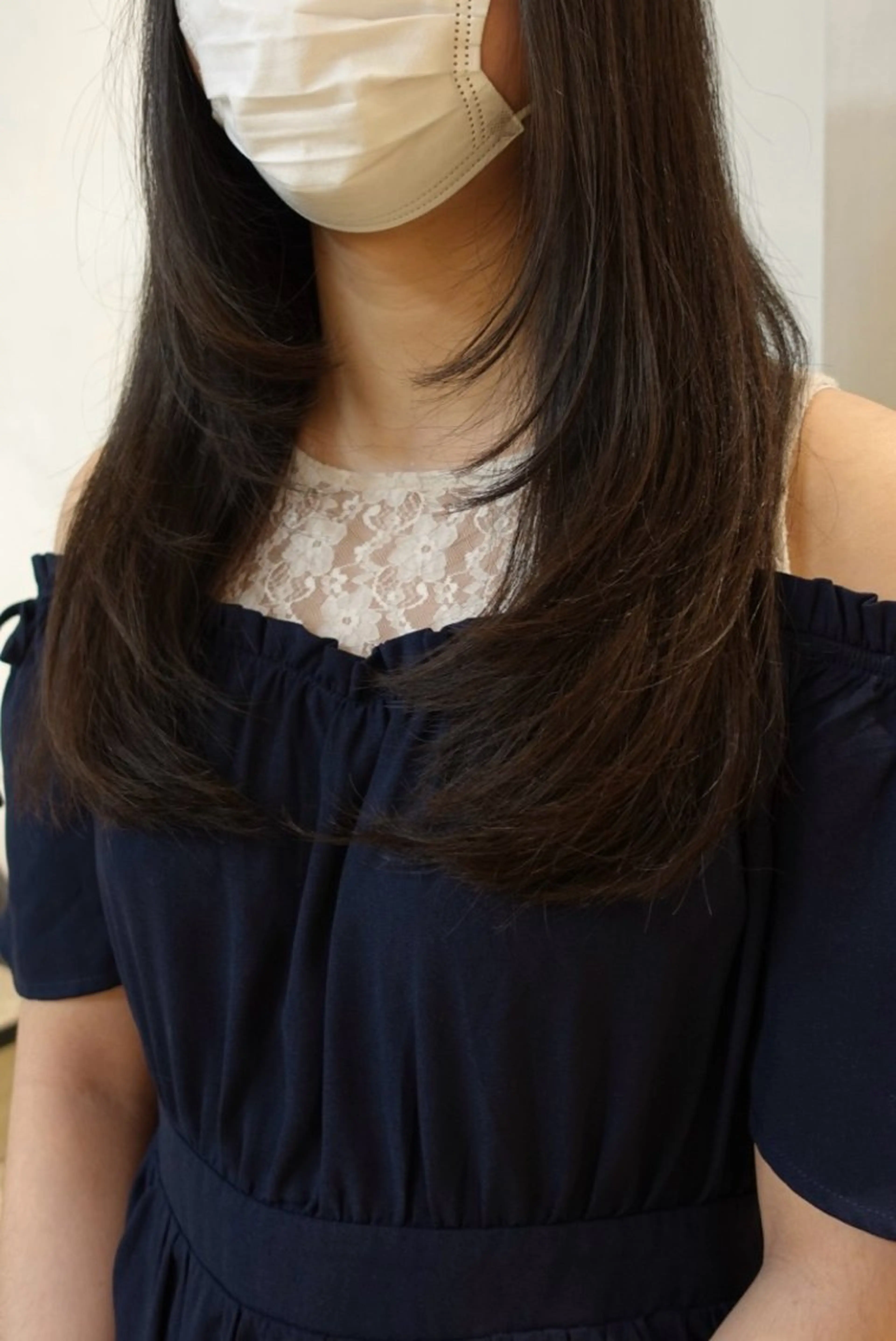 ロング iroha/ レイヤーカットモデルのヘアスタイル