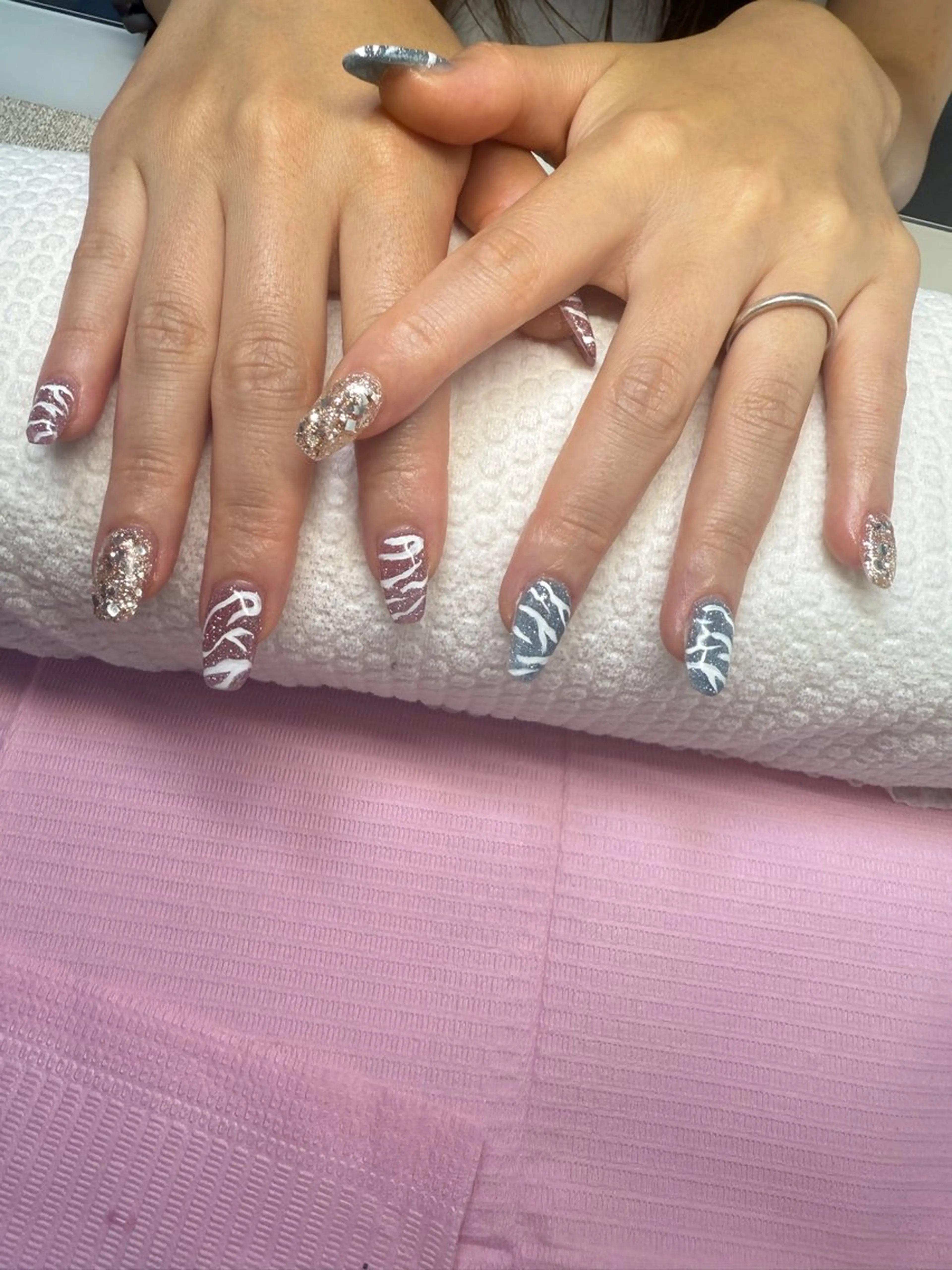 ネイル EE.Nail所属・FuFu.Nail 2️⃣番のネイルデザイン