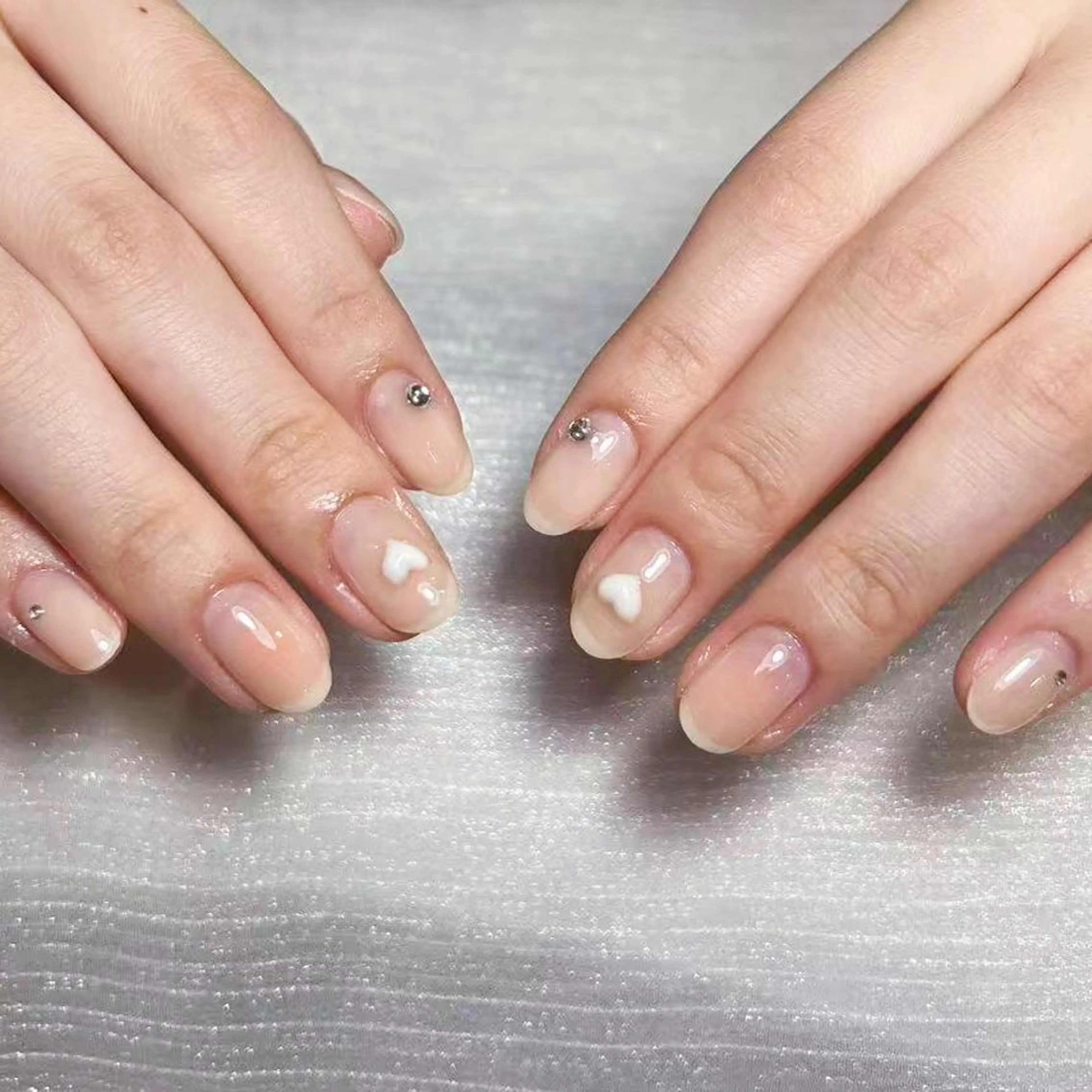 ネイル アートネイル オーロラネイル ガーリー キラキラネイル マグネットネイル ハンドネイル DIAMOND 💅のネイルデザイン