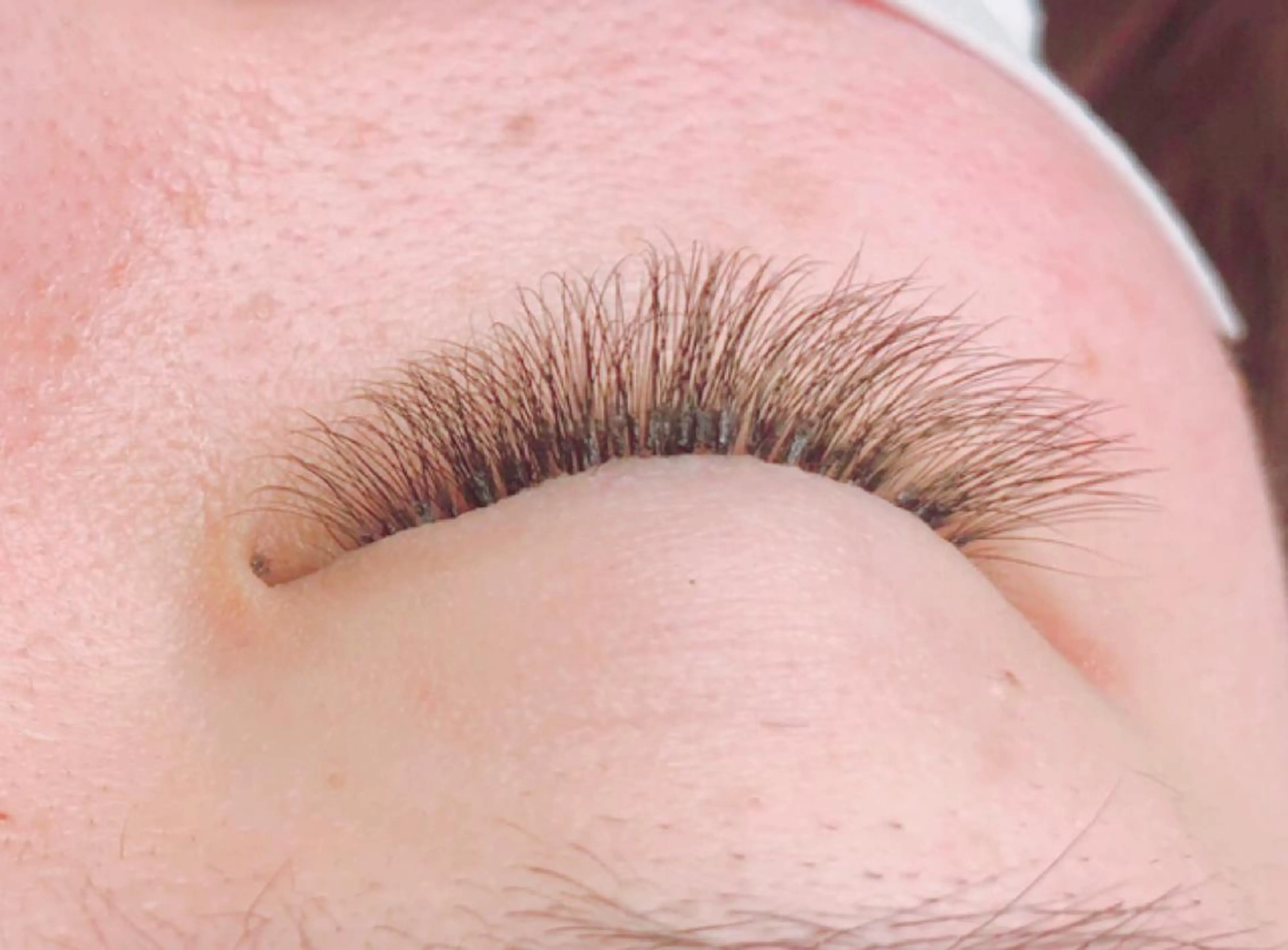 マツエク・マツパ ボリュームラッシュ 美容室BOY所属・Oshima Shizukaの眉毛・アイブロウイメージ