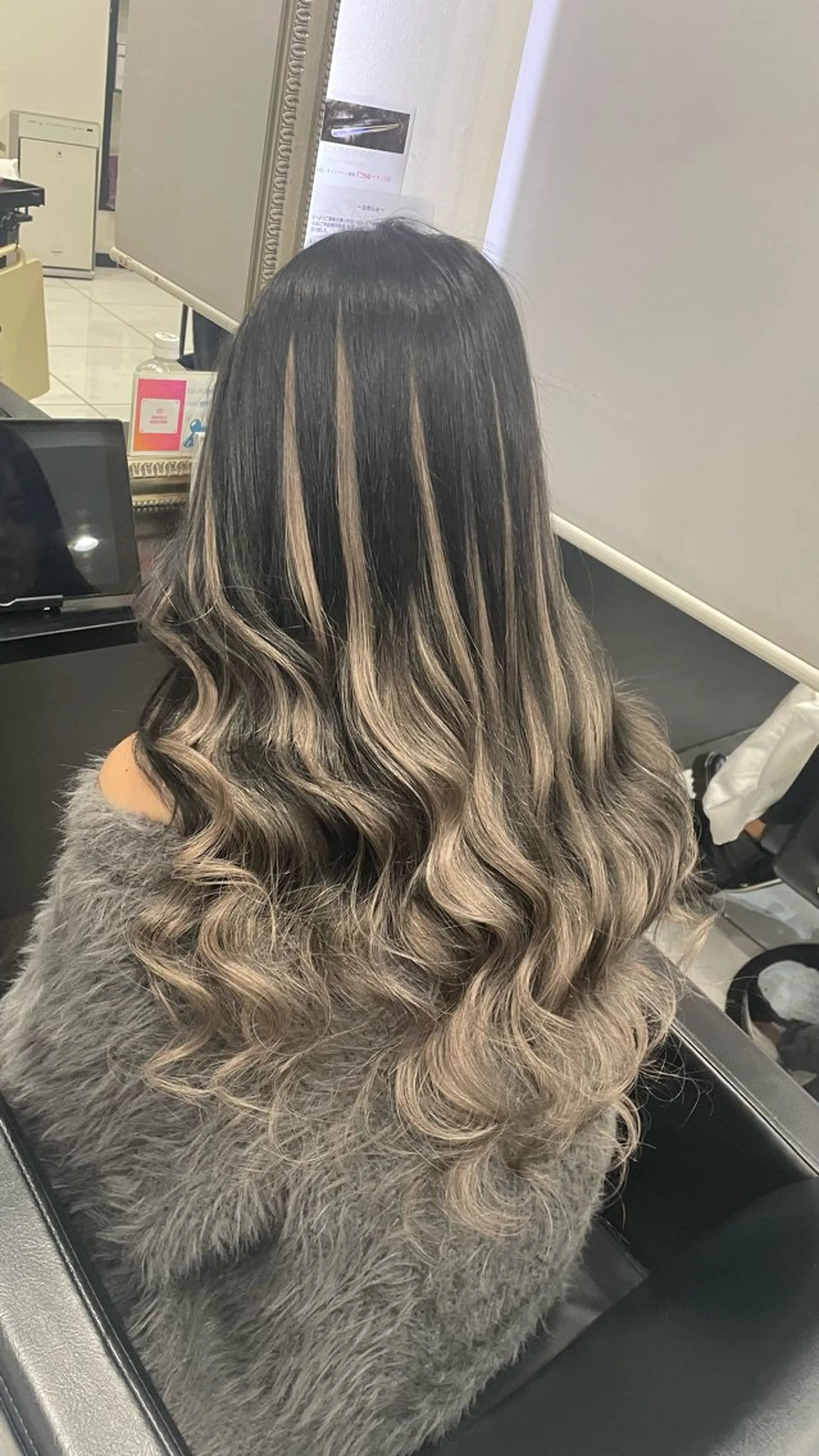 ロング プルエクステ エクステ レイヤーカット ヘアカラー トリートメント エクステ \RINA🐾/ ジェルムのヘアスタイル