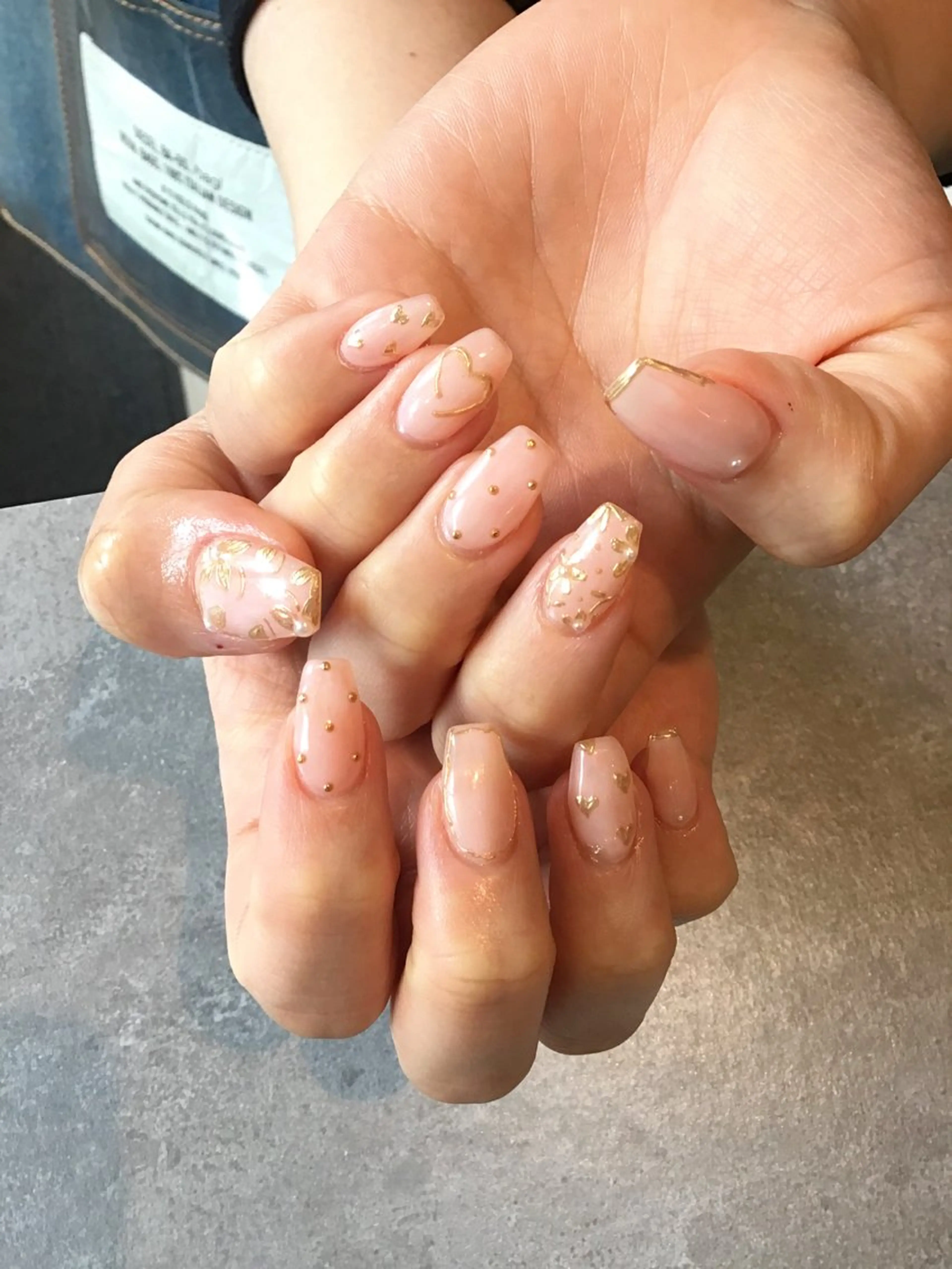 ネイル 持ち込み Nest 岩崎のネイルデザイン