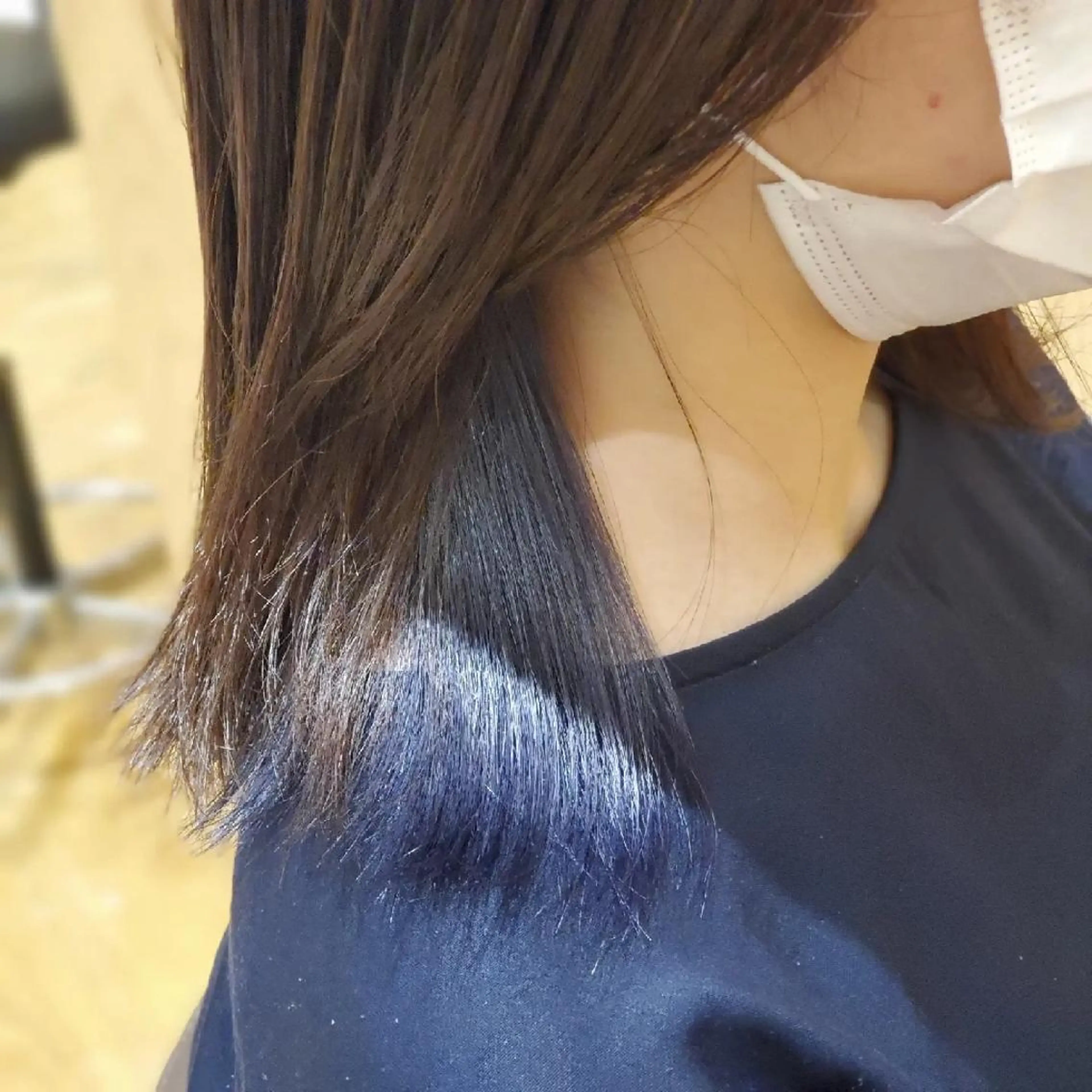 ミディアム カラー アッシュ アッシュグレー ブルーカラー ブルーアッシュ インナーカラー 岡本 尚樹のヘアスタイル