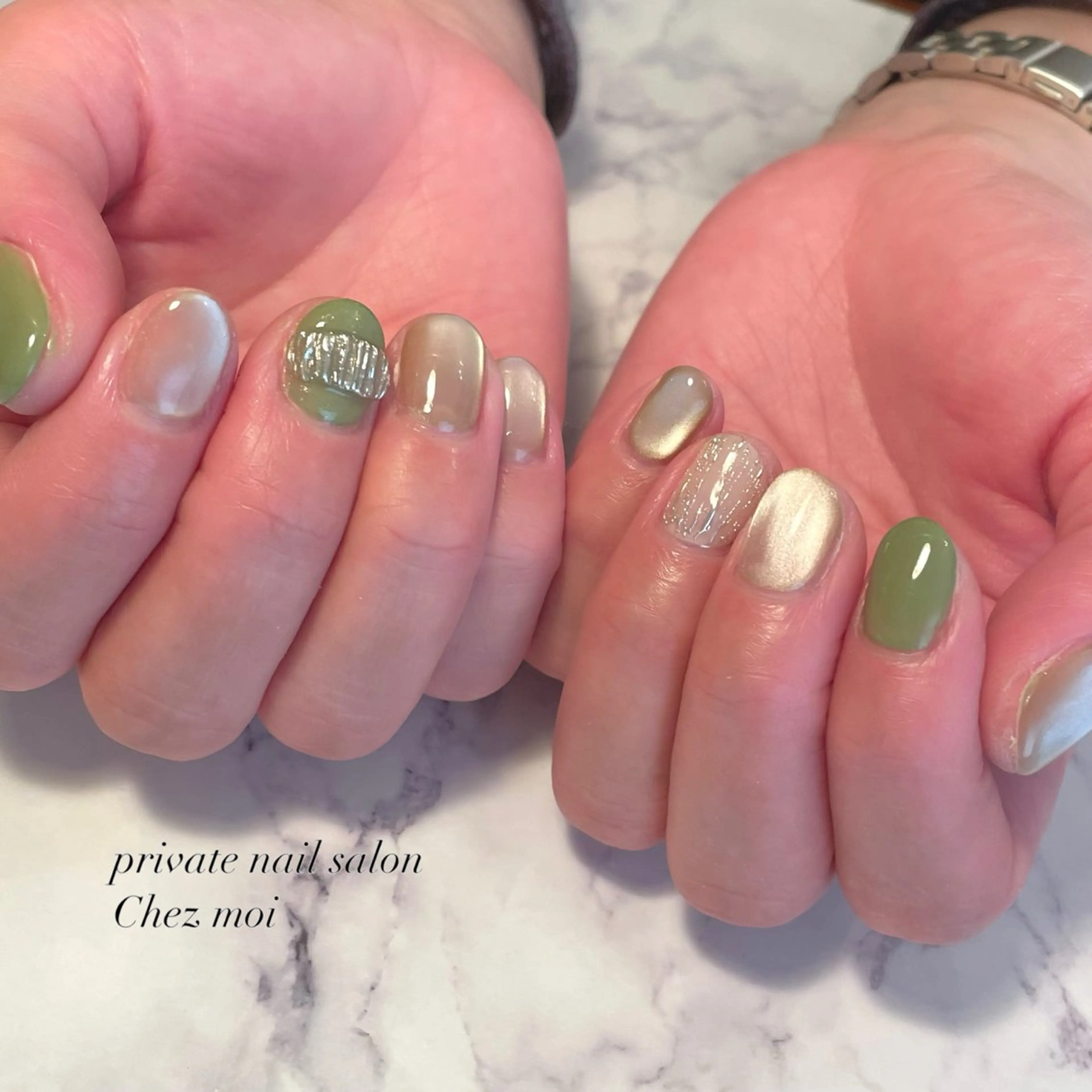 ネイル ミラーネイル KOMINE TOMOKOのネイルデザイン