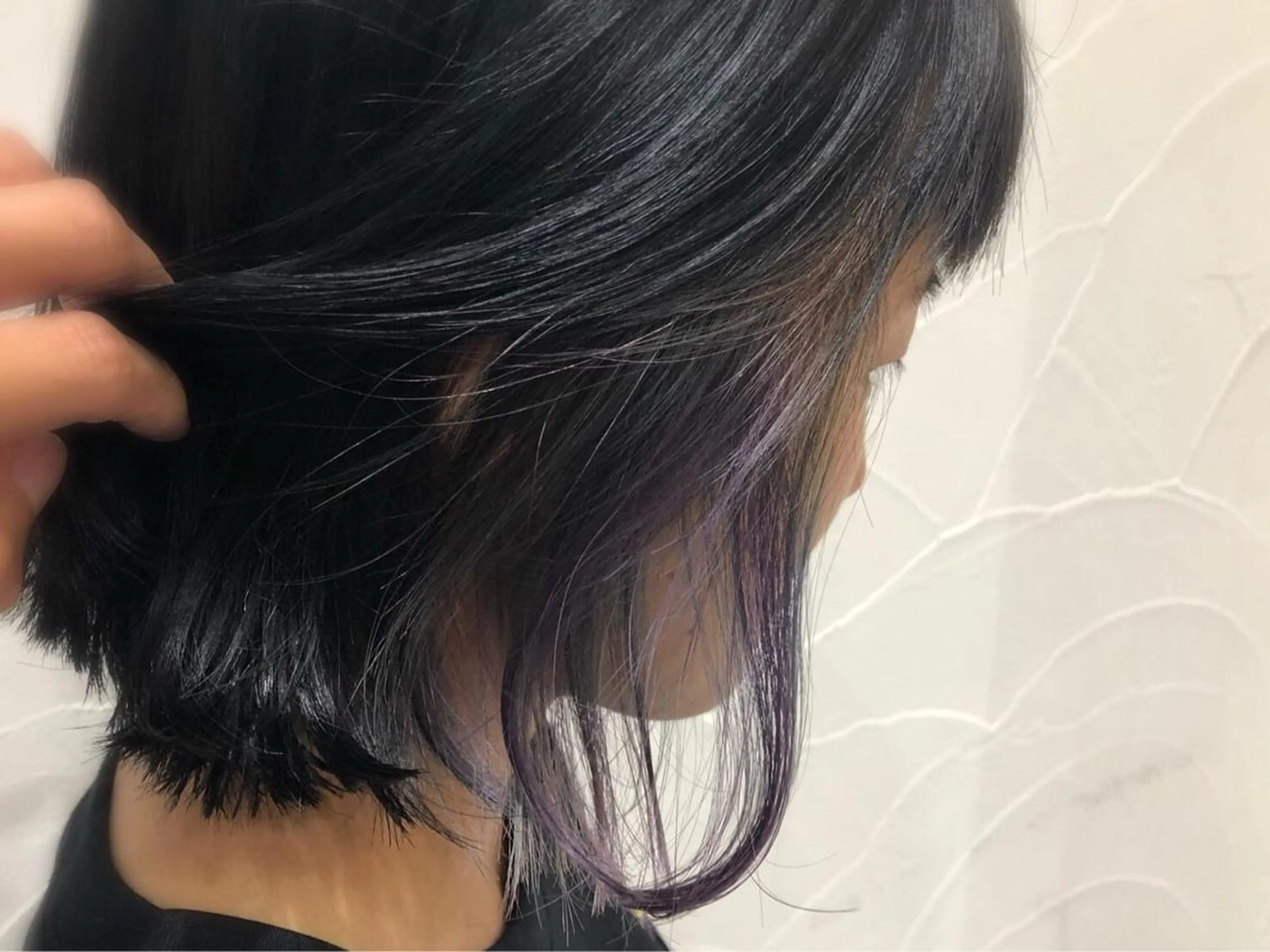 ミディアム カラー インナーカラー 水原 恵莉香のヘアスタイル