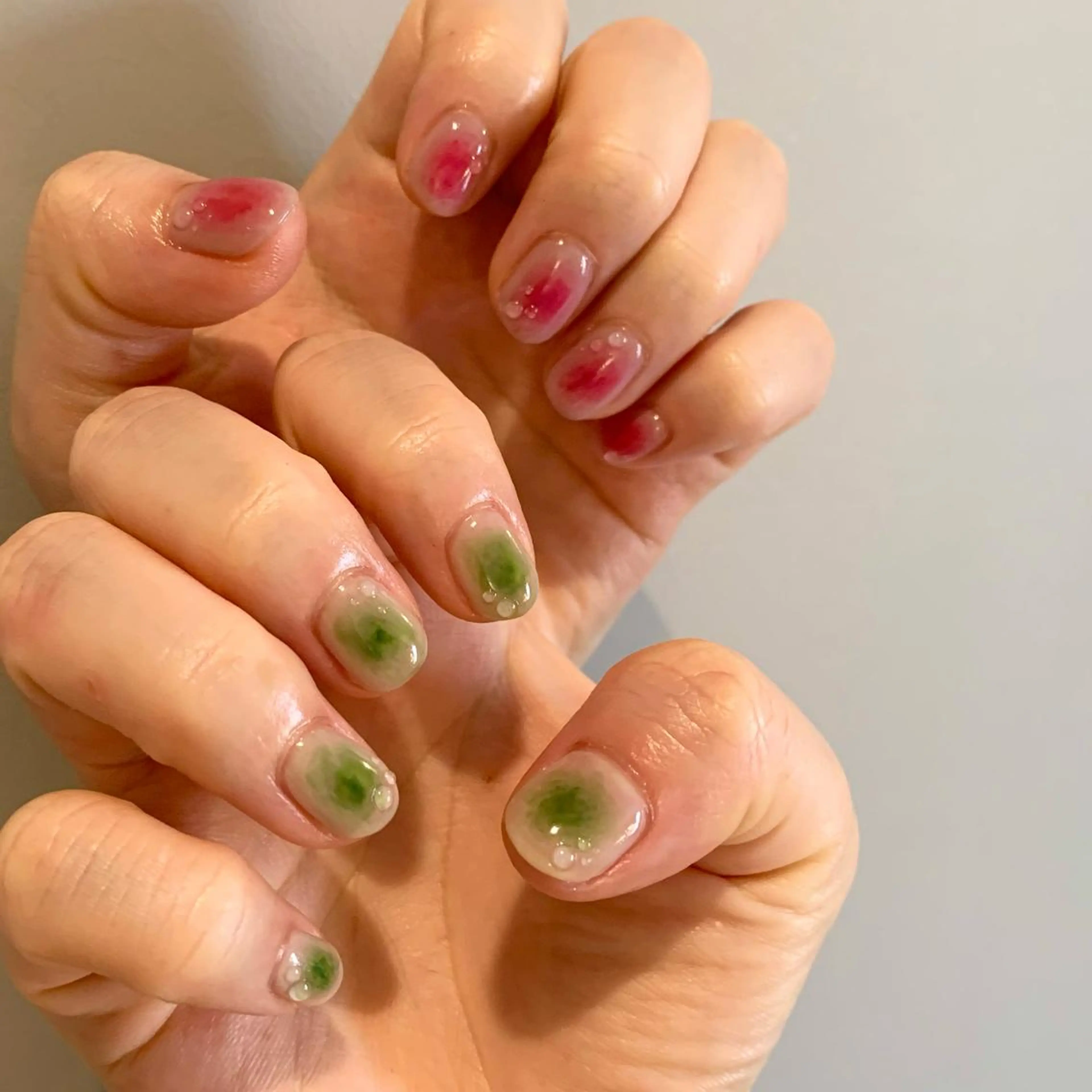 ネイル ハンドネイル ウシク ミユキのネイルデザイン