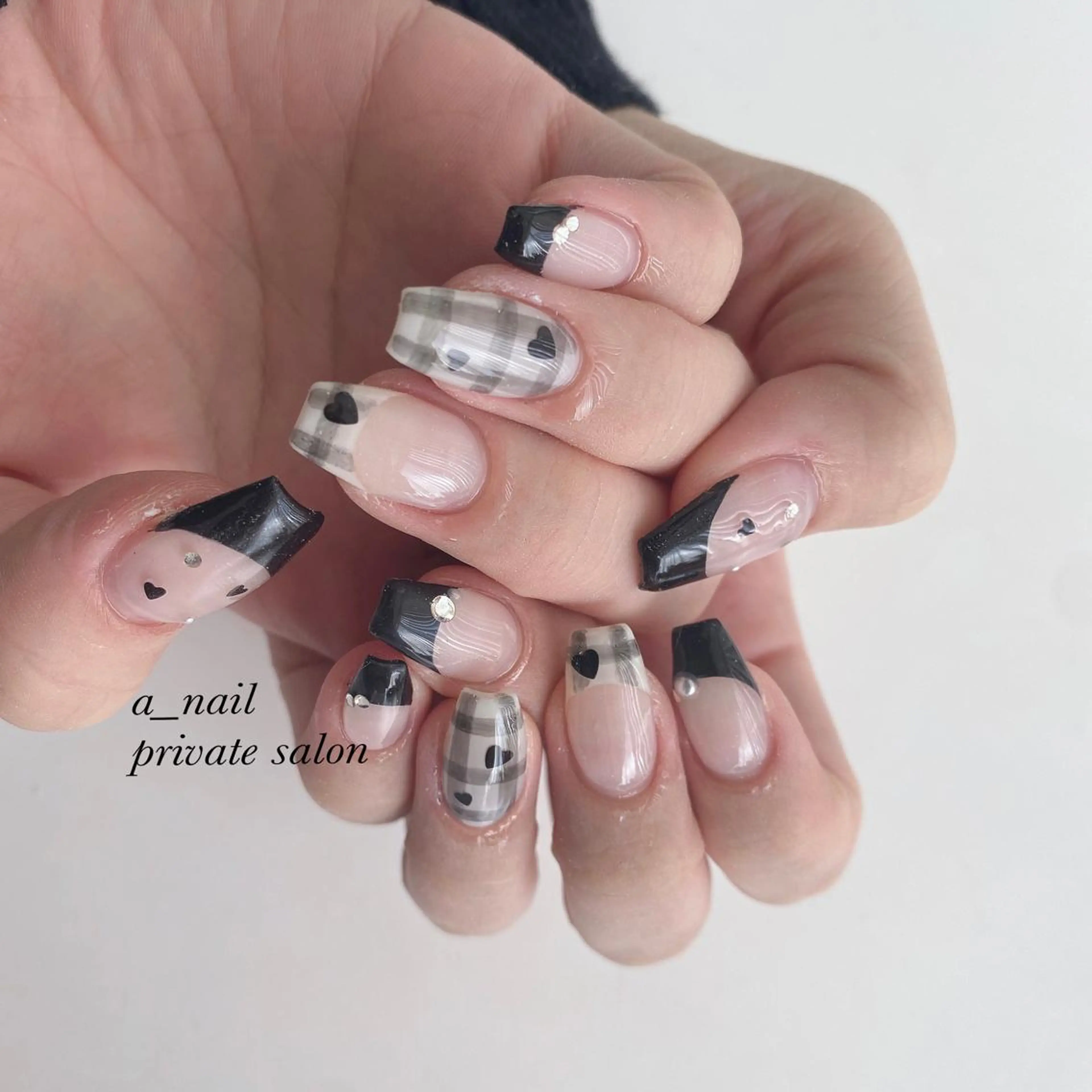 ネイル アニマル柄 フレンチネイル ジェルネイル 氷ネイル・うるうるネイル レース 菅 恵奈のネイルデザイン