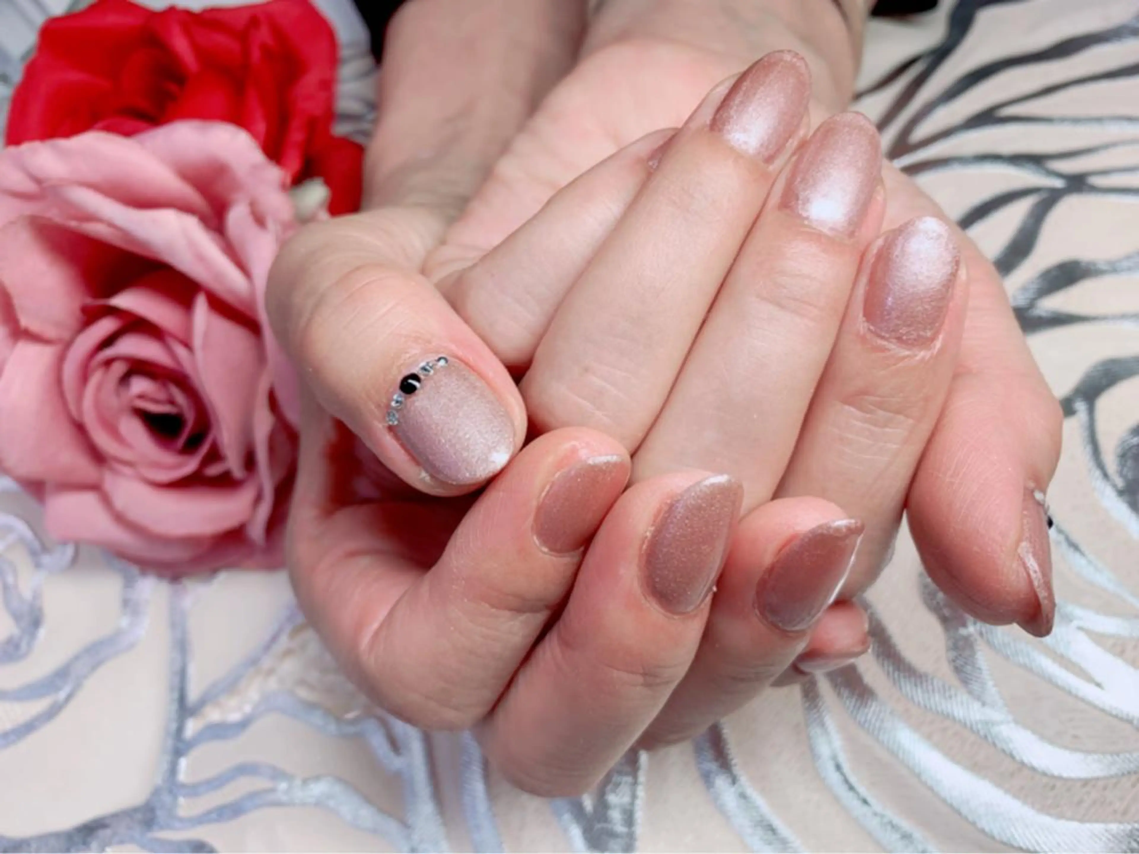 ネイル ジェルネイル ワンカラーネイル シンプルネイル ハンドネイル フットネイル T. kayoのネイルデザイン